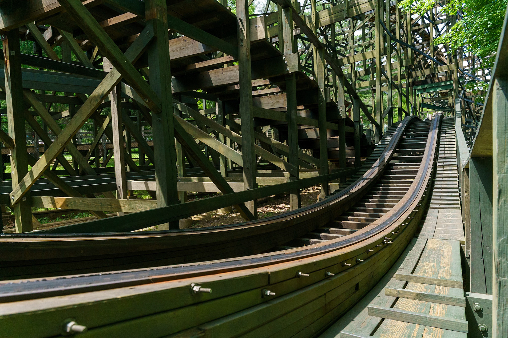 Photo by Jon Roost (www.jonroostphotos.com)