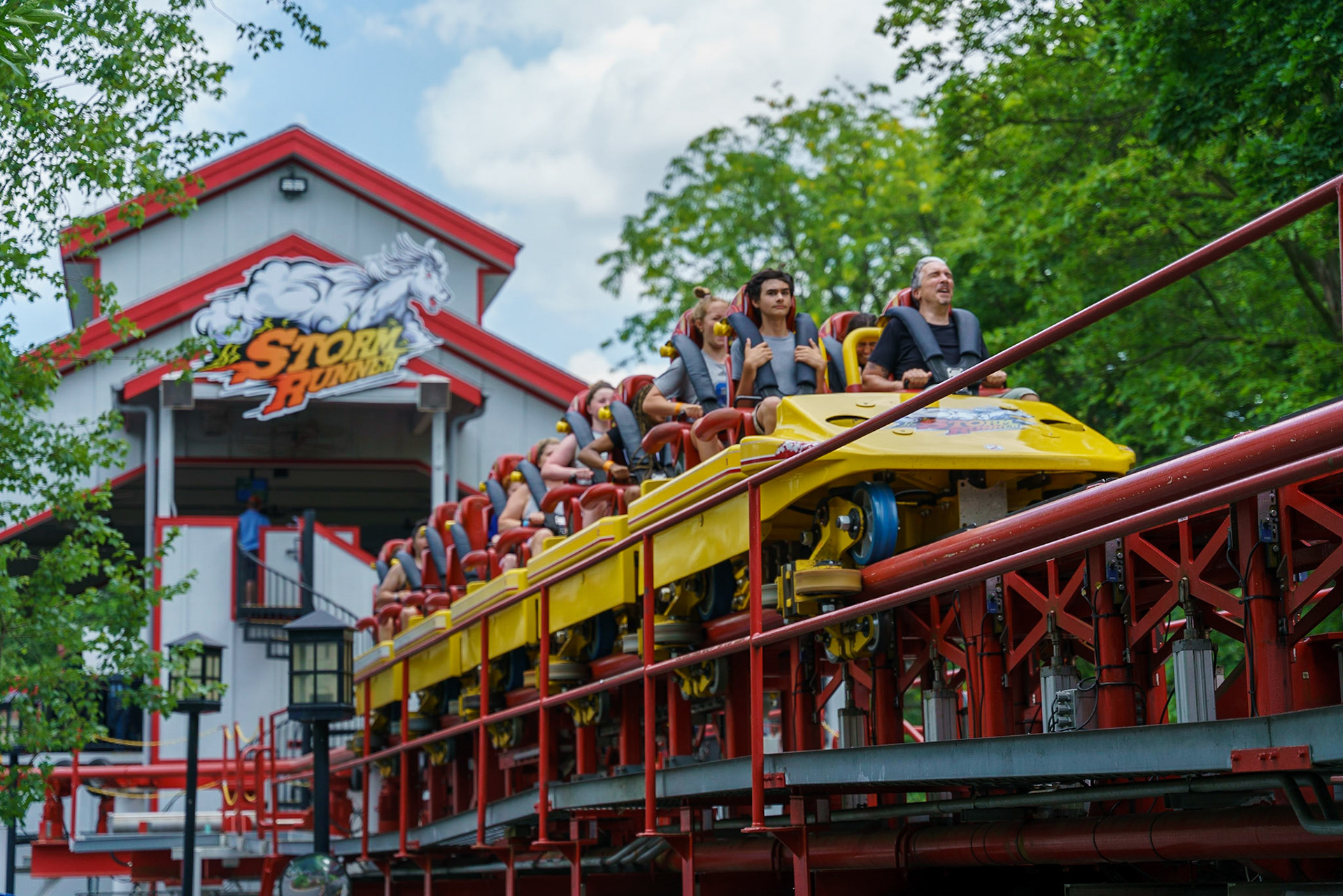 Photo by Jon Roost (www.jonroostphotos.com)