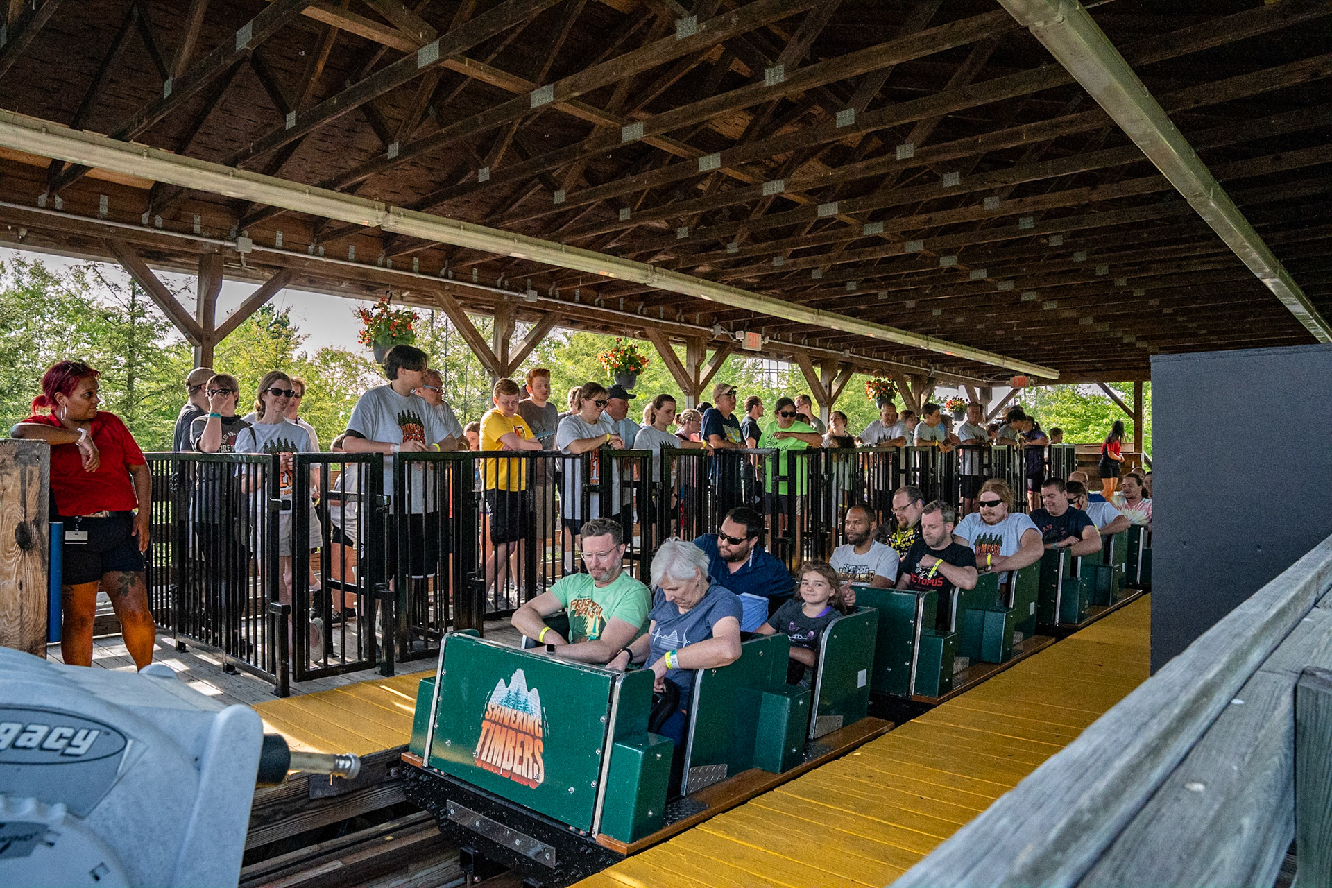 Photo by Jon Roost (www.jonroostphotos.com)