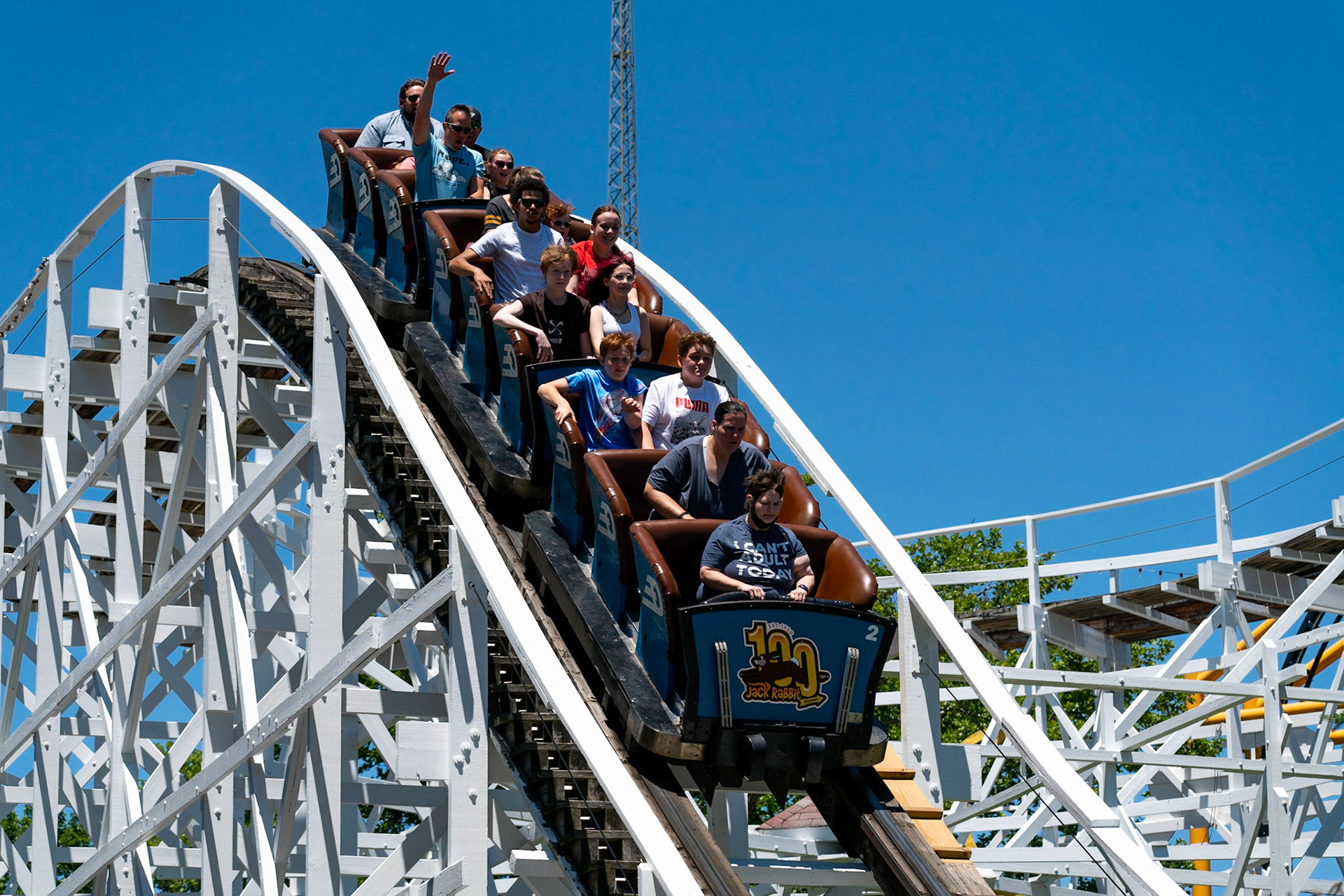 Photo by Jon Roost (www.jonroostphotos.com)