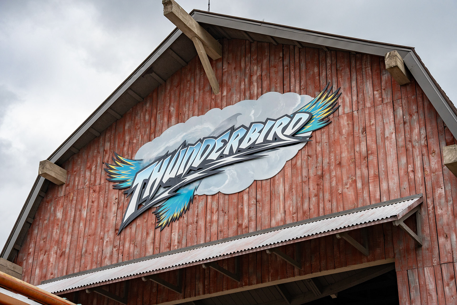 Photo by Jon Roost (www.jonroostphotos.com)