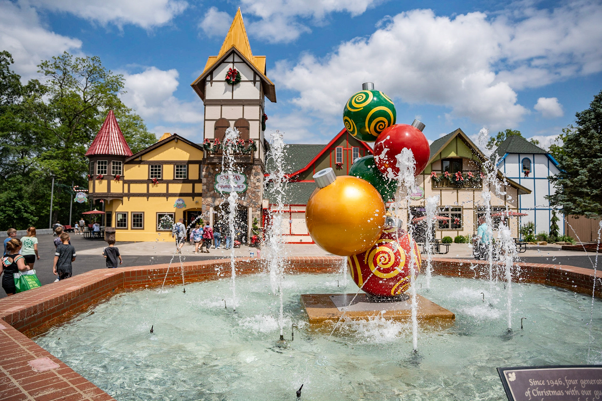 Photo by Jon Roost (www.jonroostphotos.com)