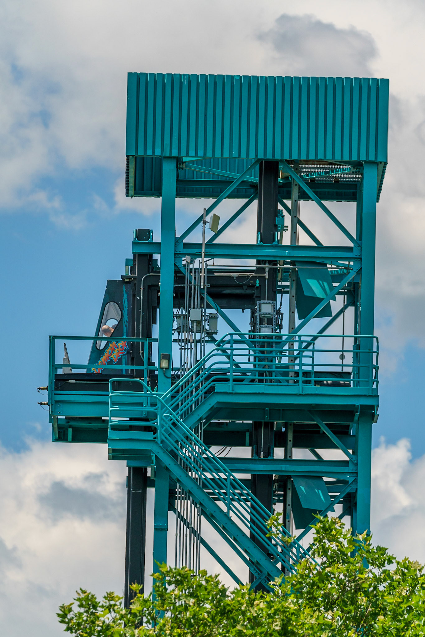 Photo by Jon Roost (www.jonroostphotos.com)