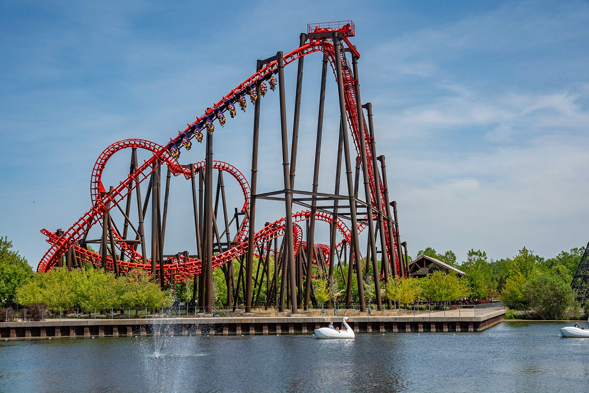 Photo by Jon Roost (www.jonroostphotos.com)