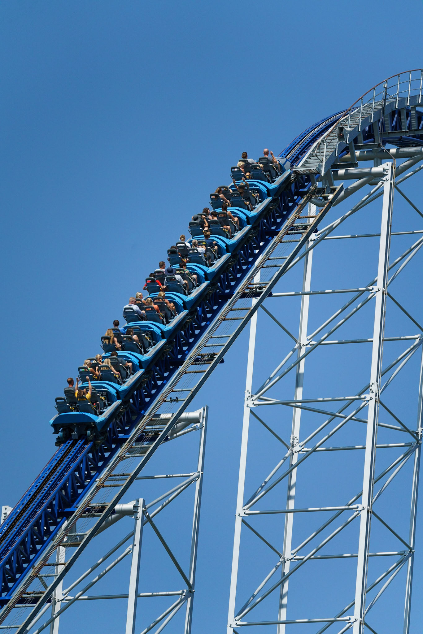 Photo by Jon Roost (www.jonroostphotos.com)