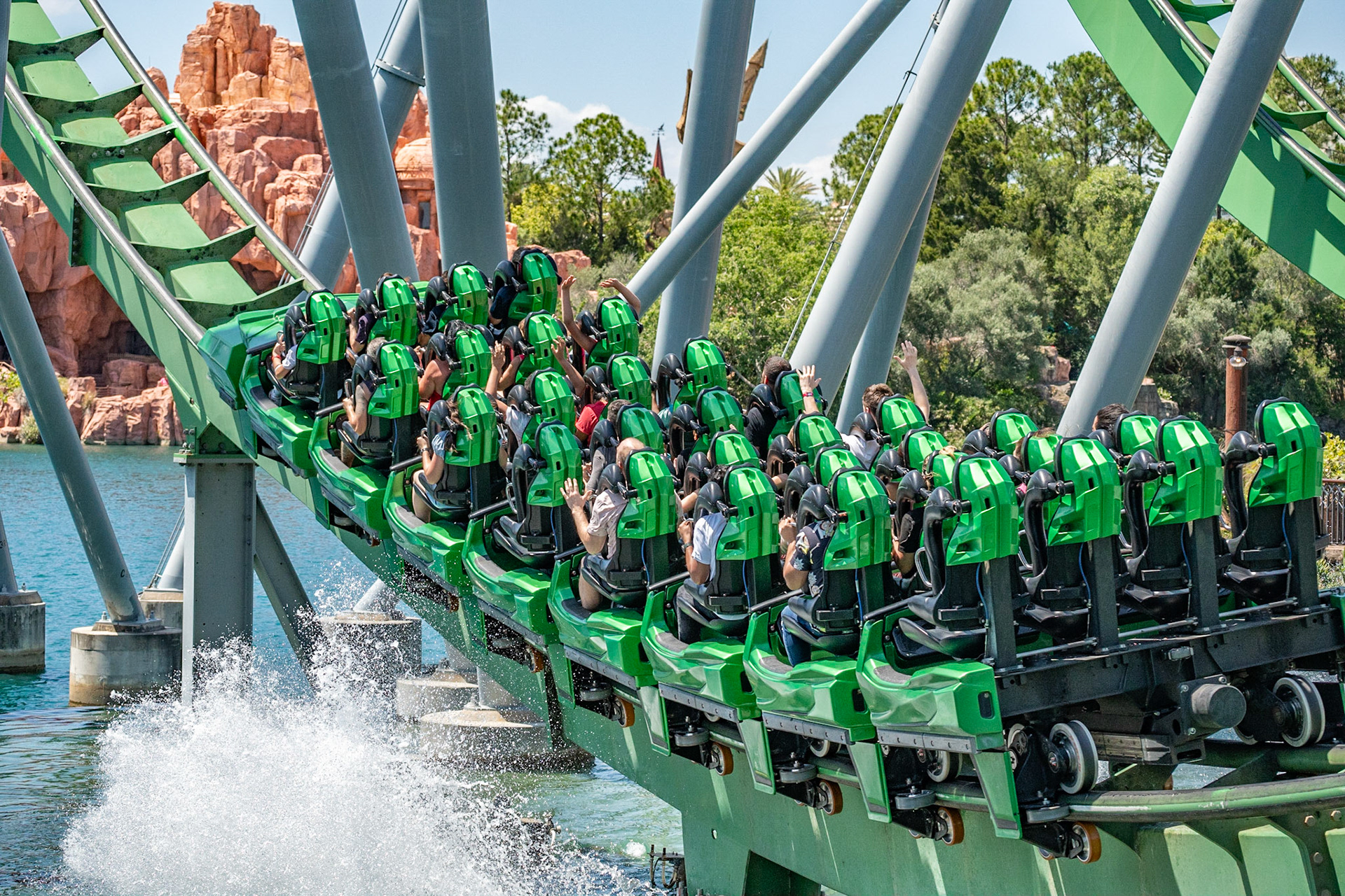 Photo by Jon Roost (www.jonroostphotos.com)