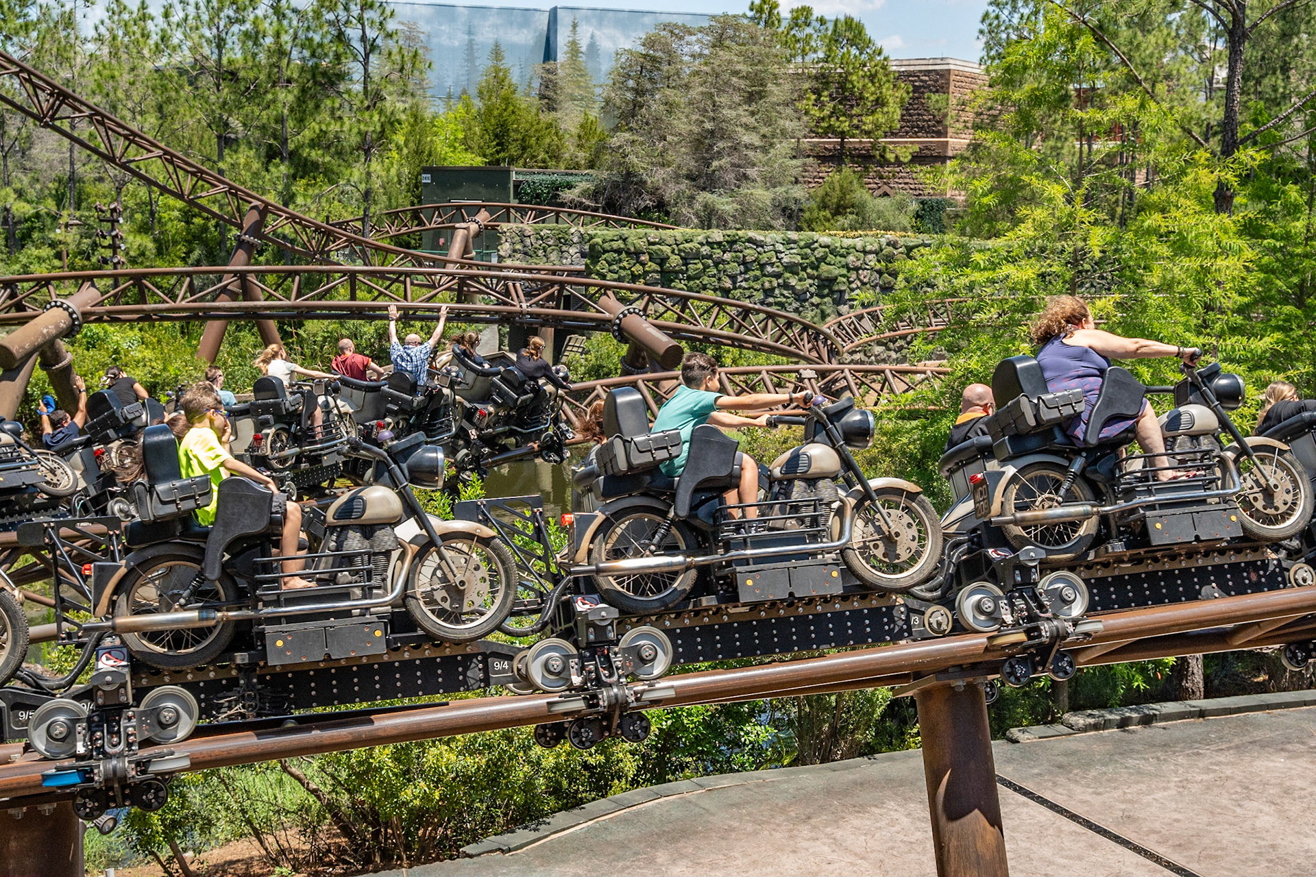 Photo by Jon Roost (www.jonroostphotos.com)