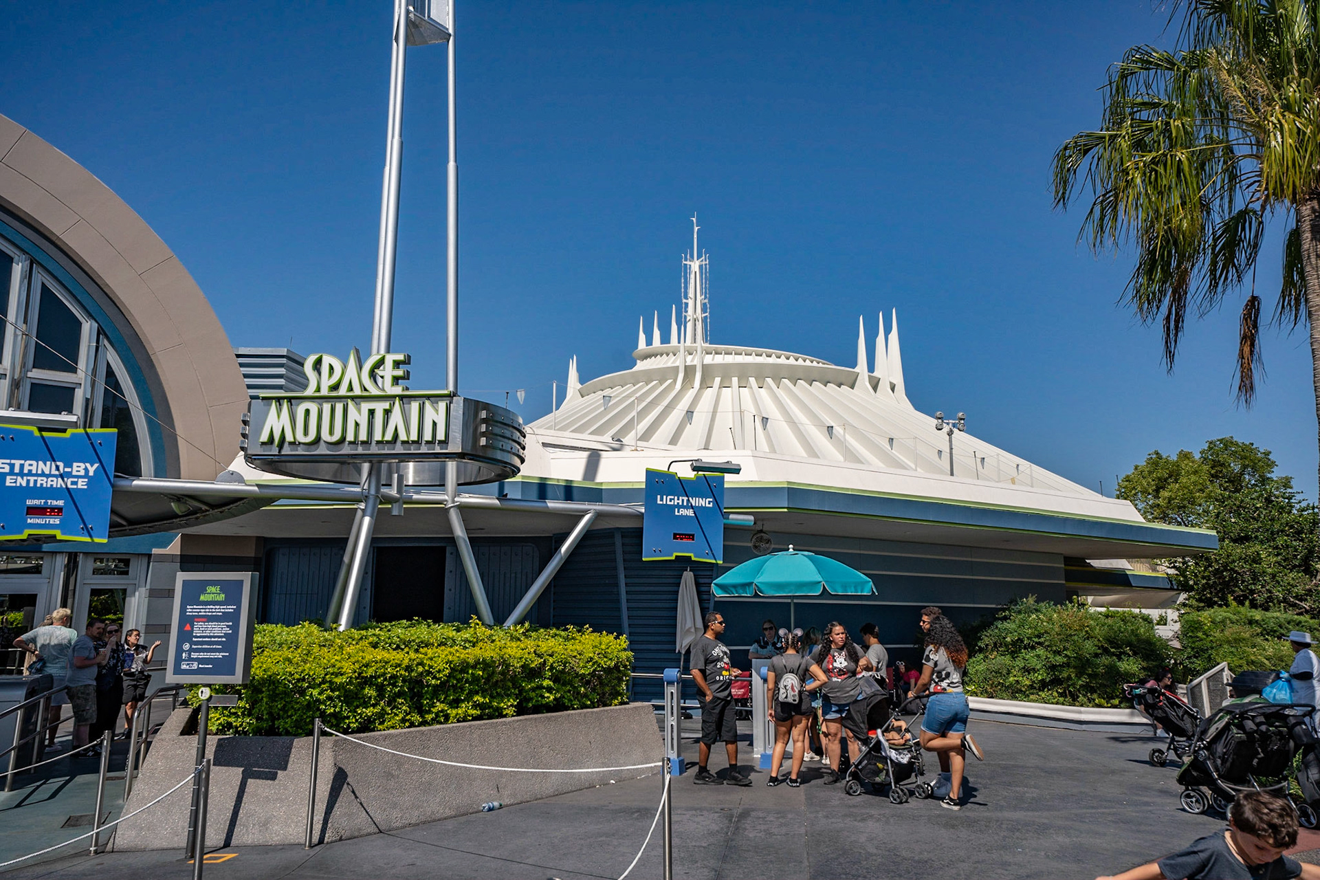 Photo by Jon Roost (www.jonroostphotos.com)