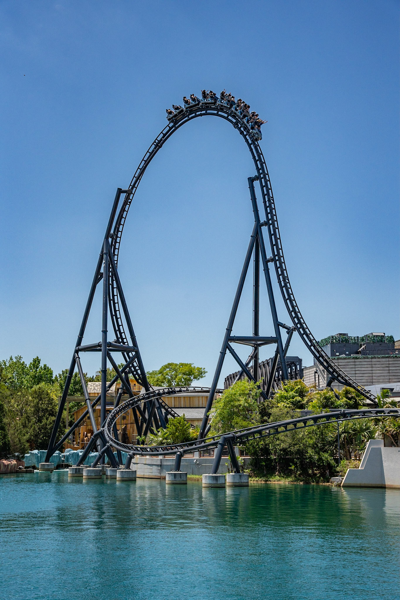 Photo by Jon Roost (www.jonroostphotos.com)