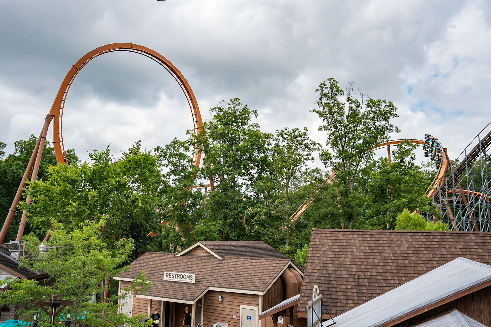 Photo by Jon Roost (www.jonroostphotos.com)