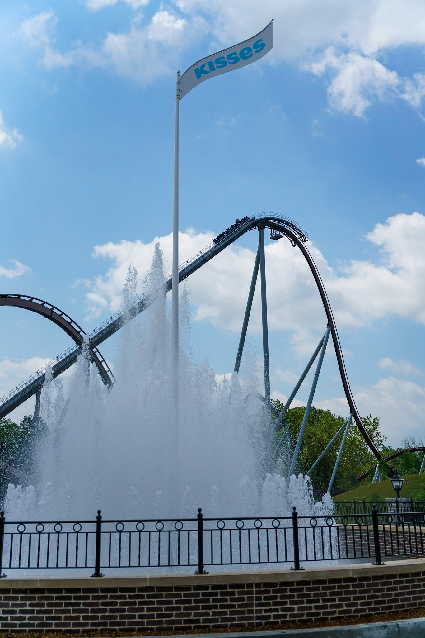 Photo by Jon Roost (www.jonroostphotos.com)