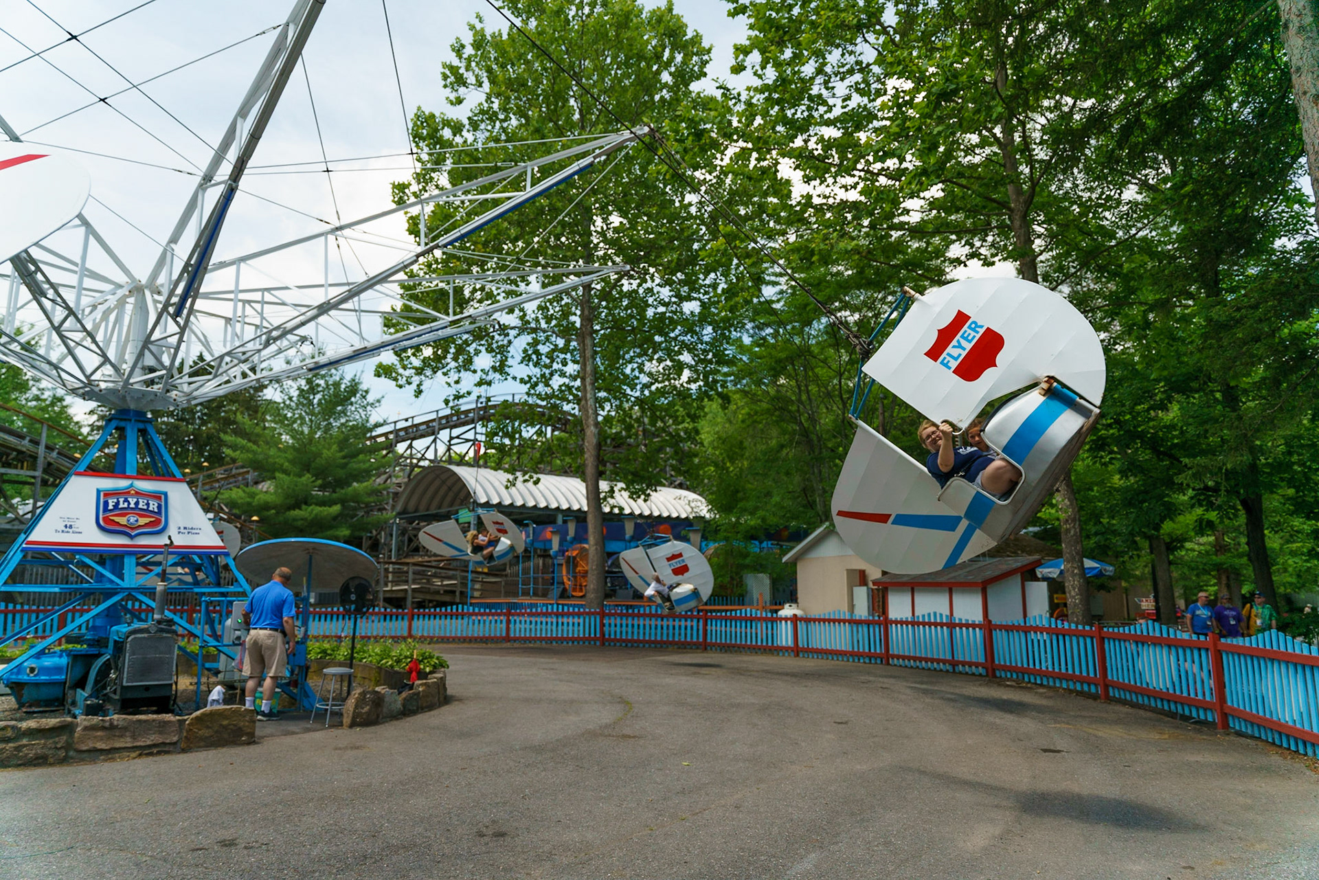 Photo by Jon Roost (www.jonroostphotos.com)