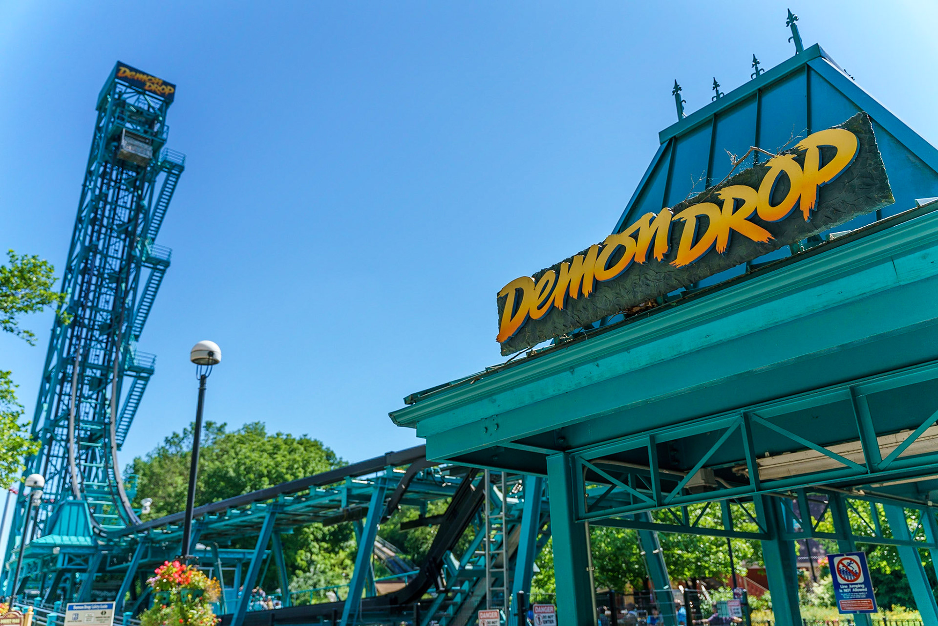 Photo by Jon Roost (www.jonroostphotos.com)