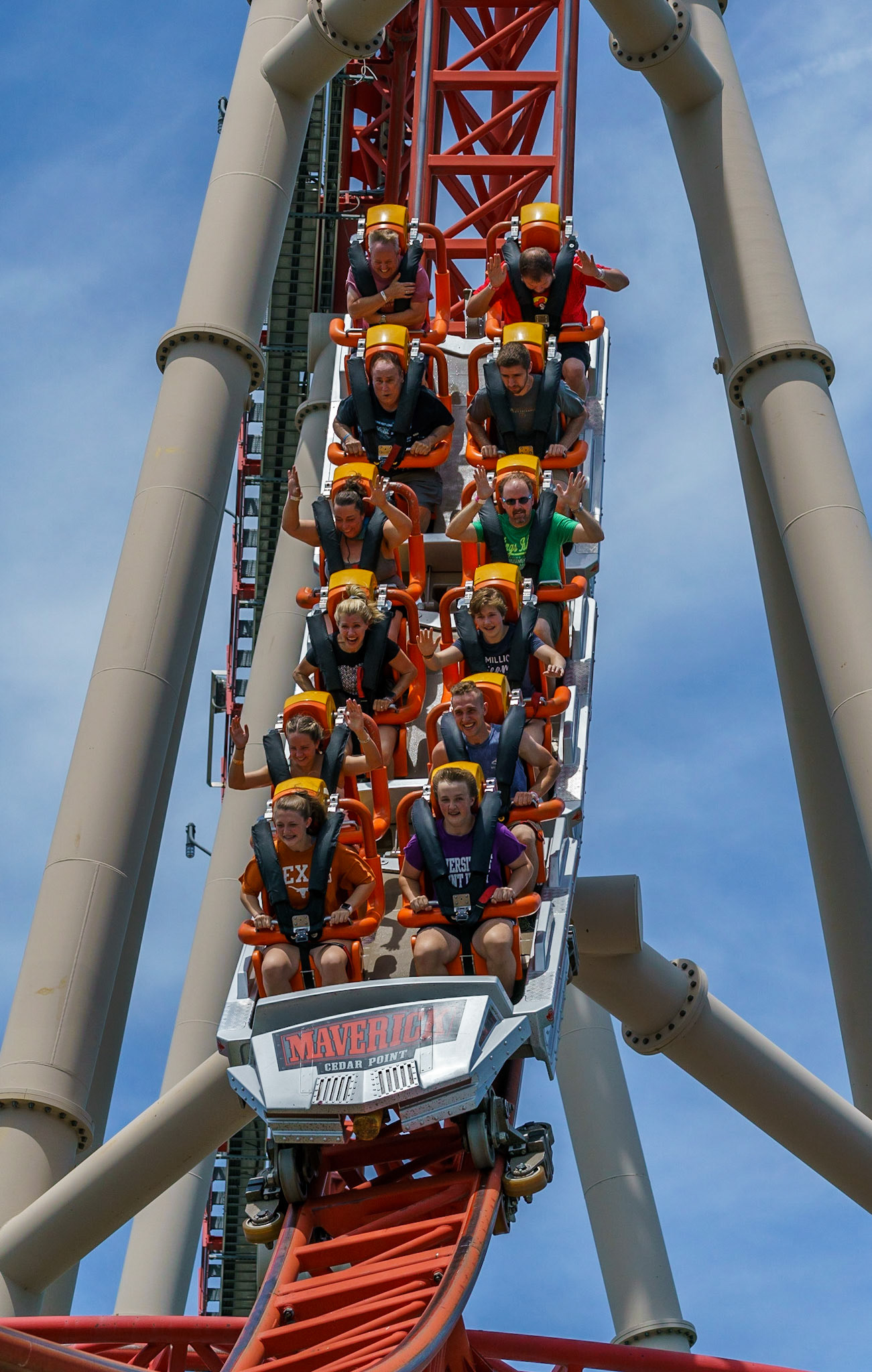 Photo by Jon Roost (www.jonroostphotos.com)