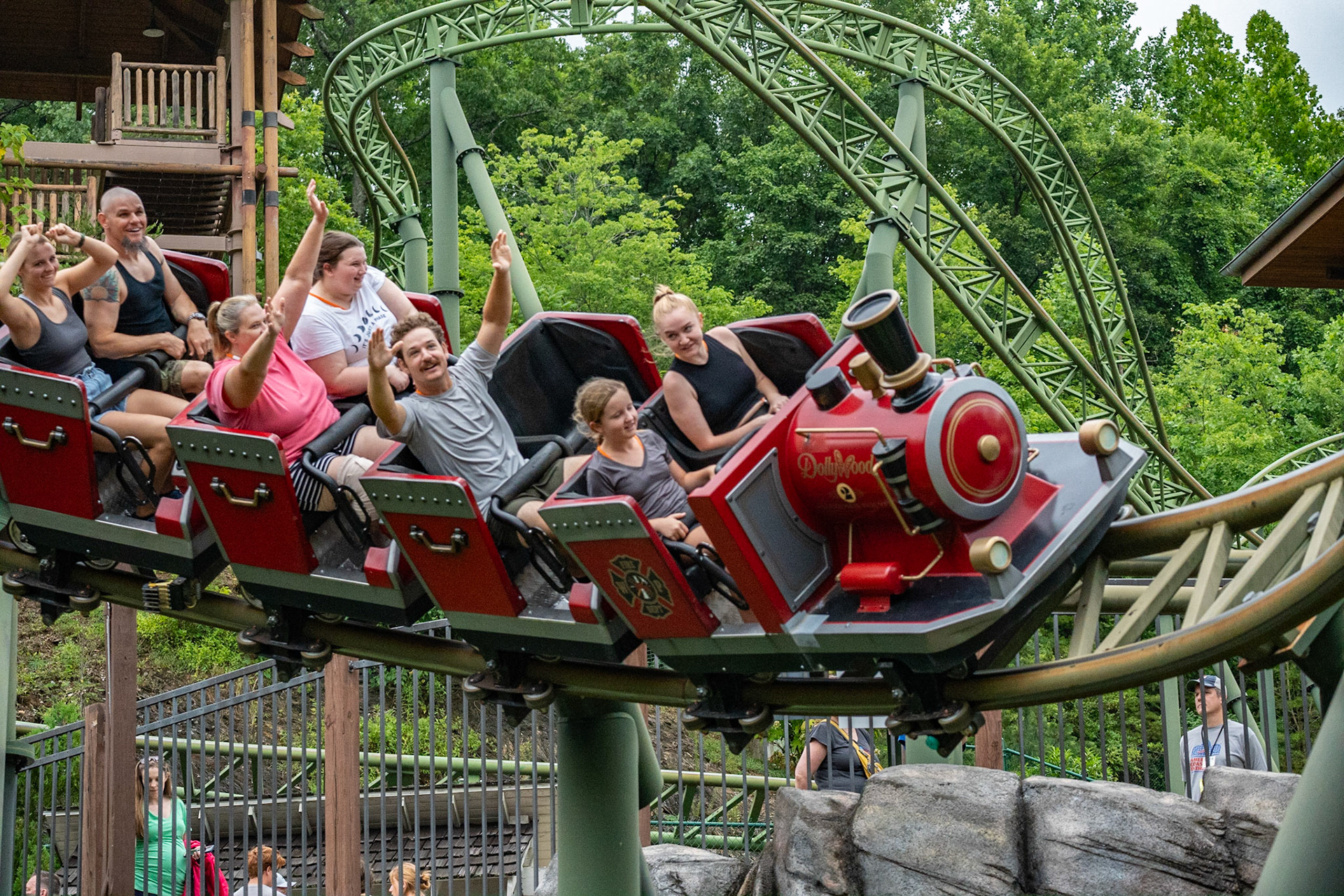 Photo by Jon Roost (www.jonroostphotos.com)