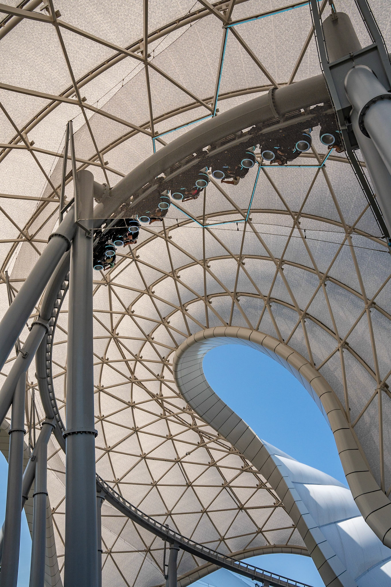 Photo by Jon Roost (www.jonroostphotos.com)