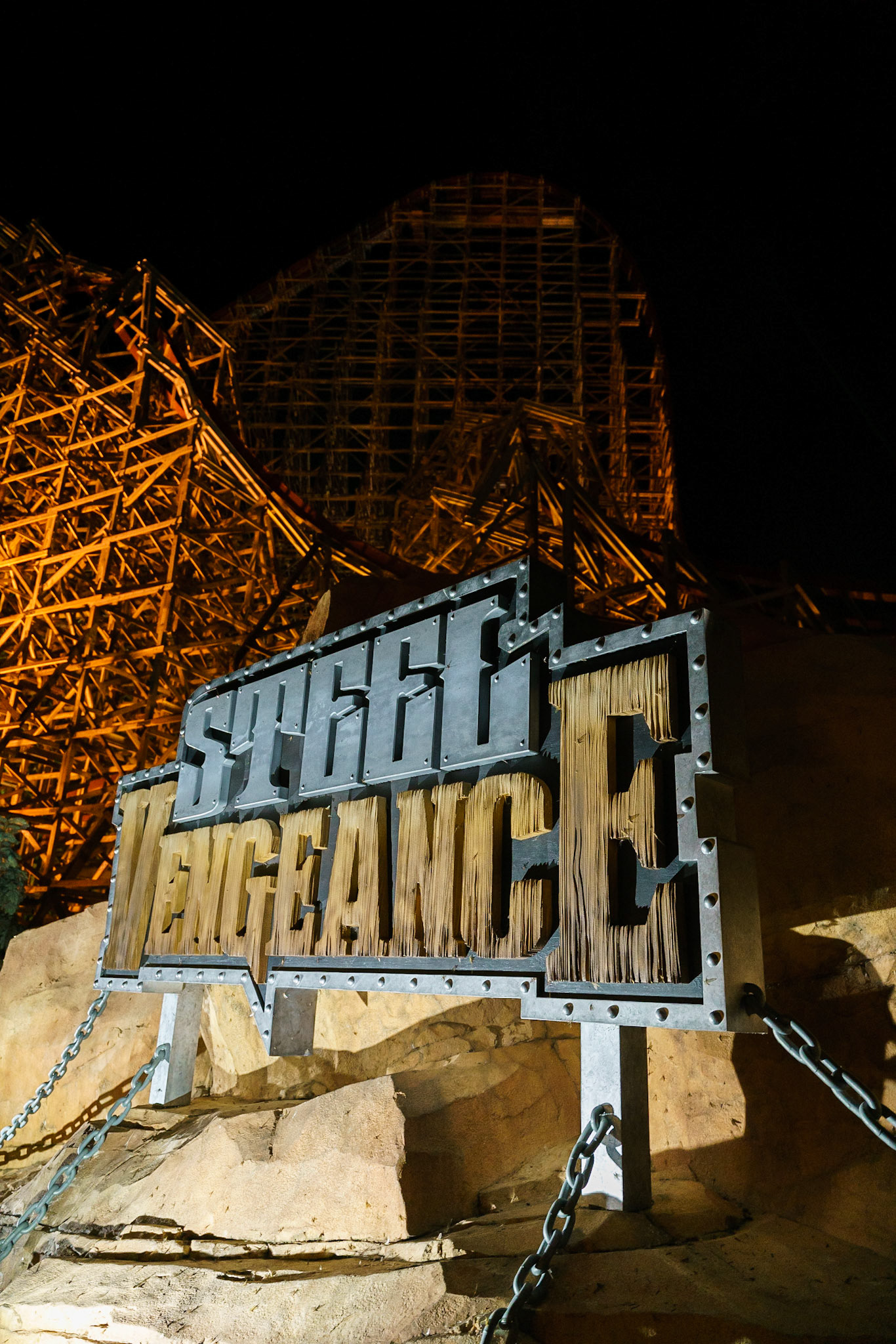 Photo by Jon Roost (www.jonroostphotos.com)