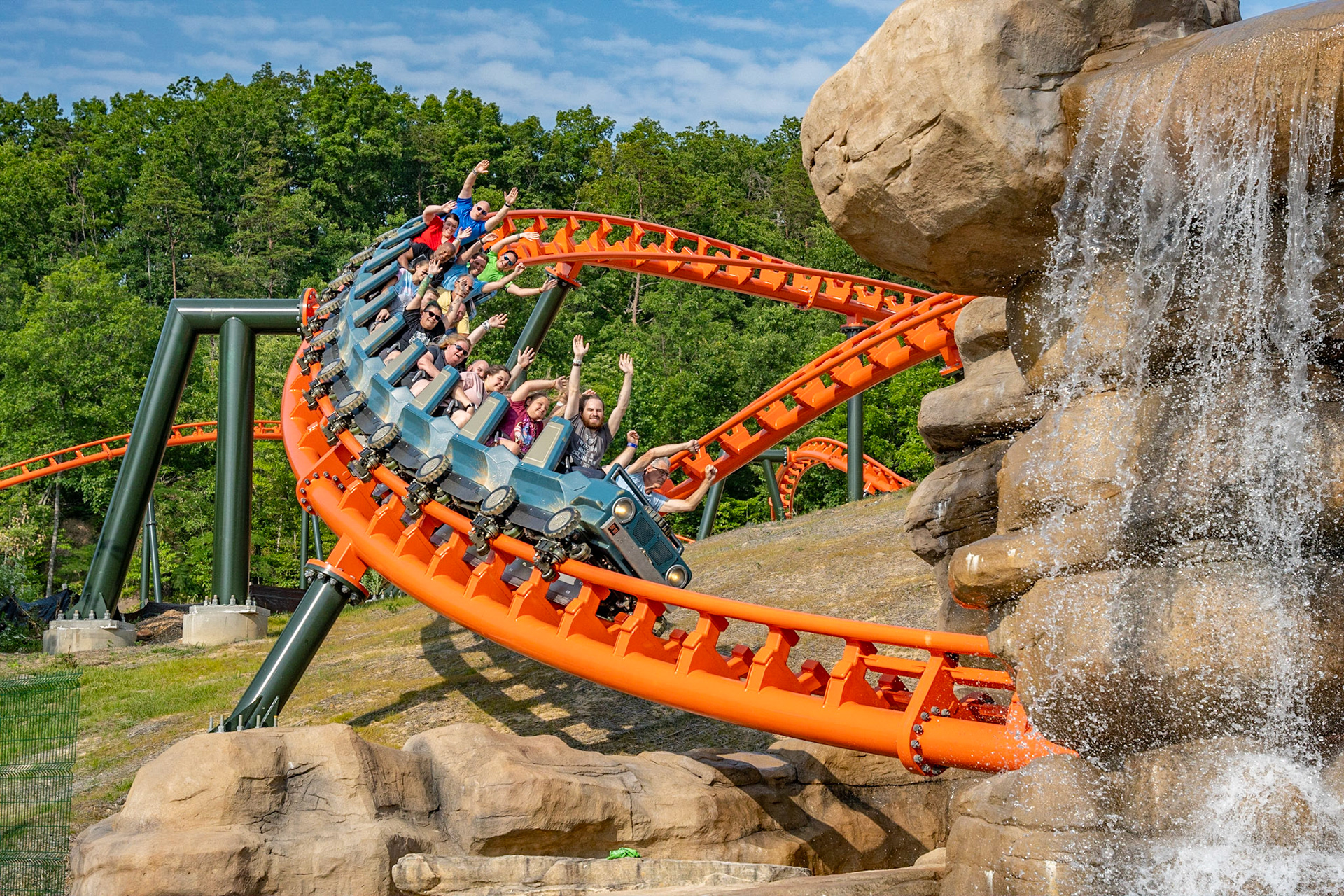 Photo by Jon Roost (www.jonroostphotos.com)