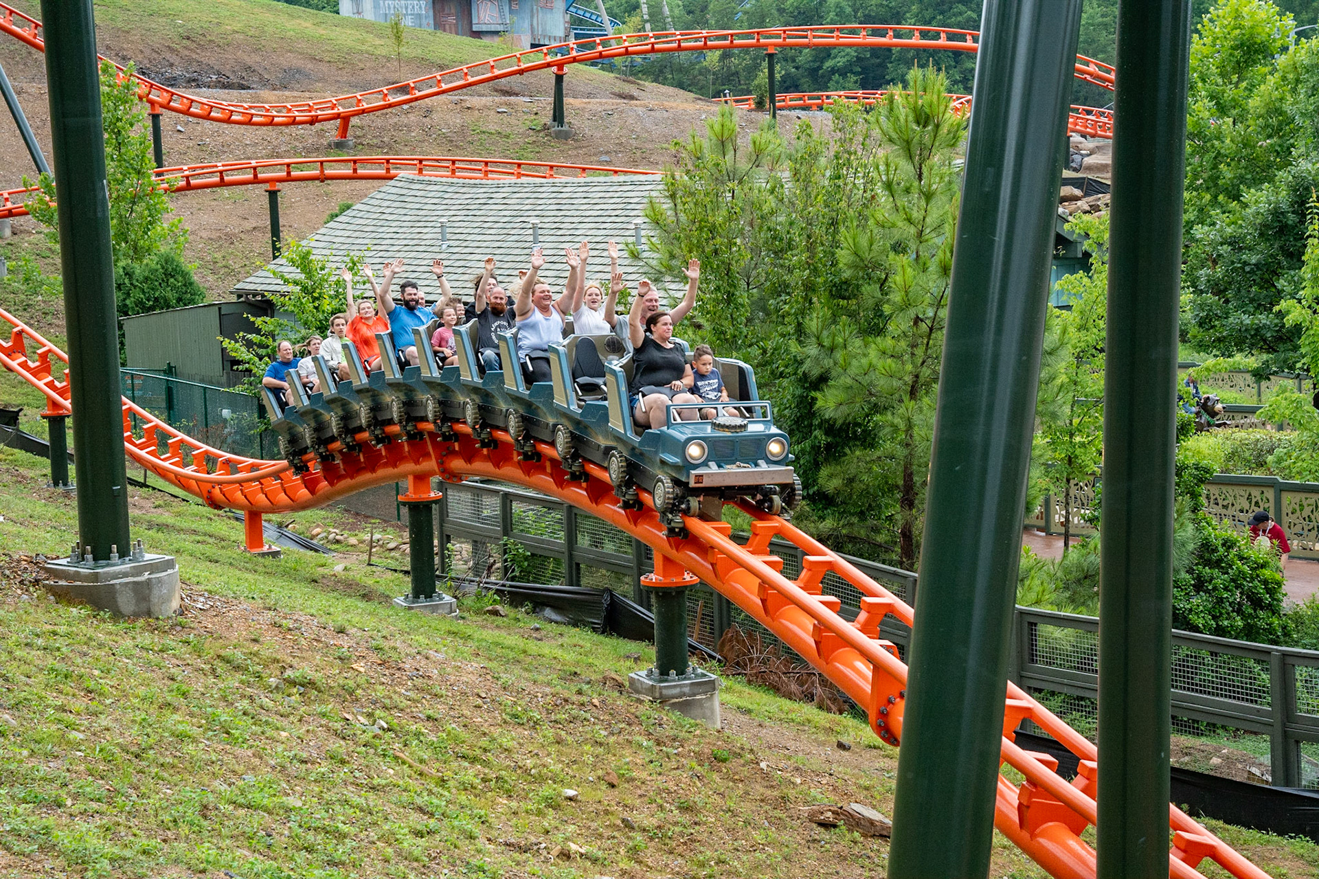 Photo by Jon Roost (www.jonroostphotos.com)