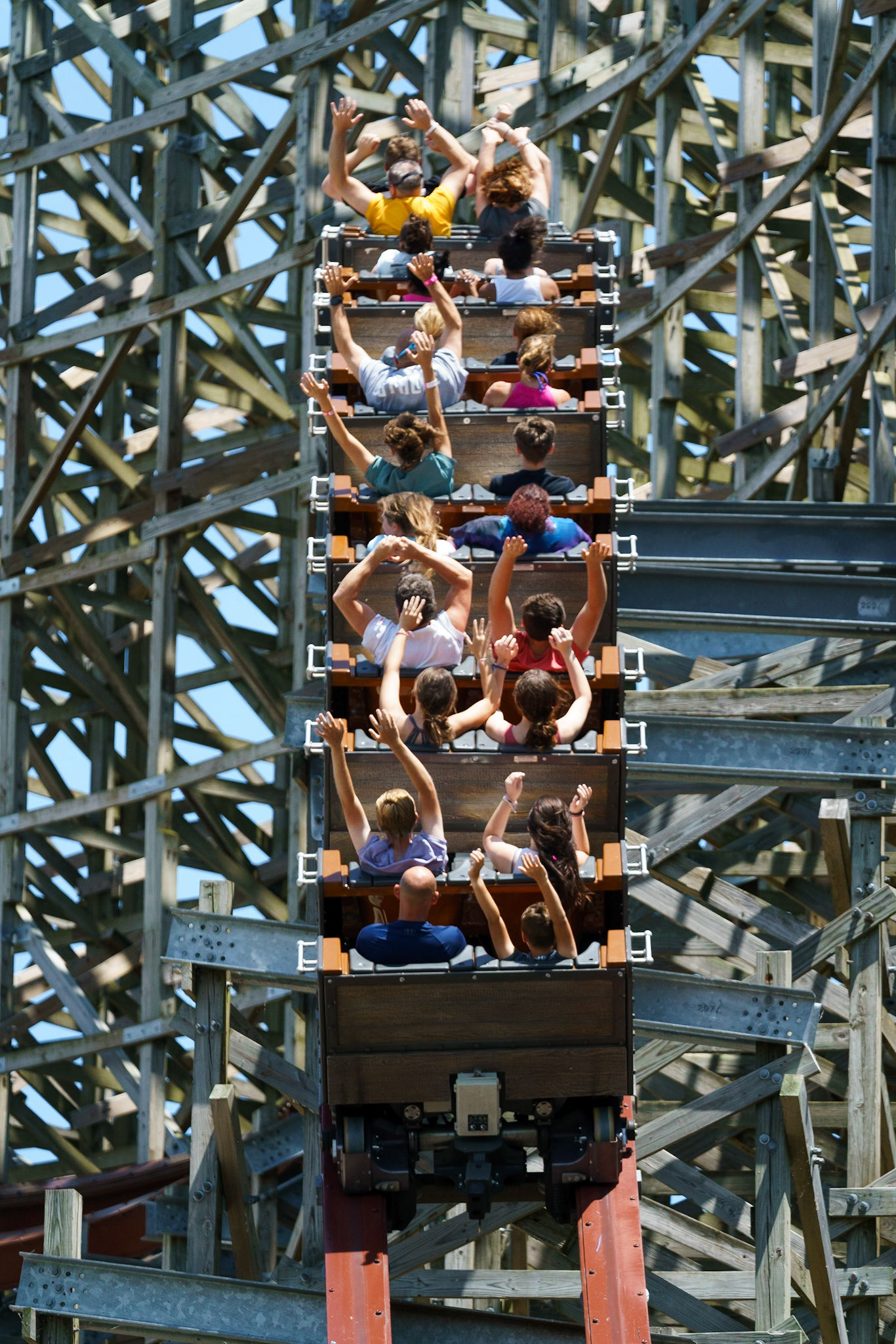 Photo by Jon Roost (www.jonroostphotos.com)