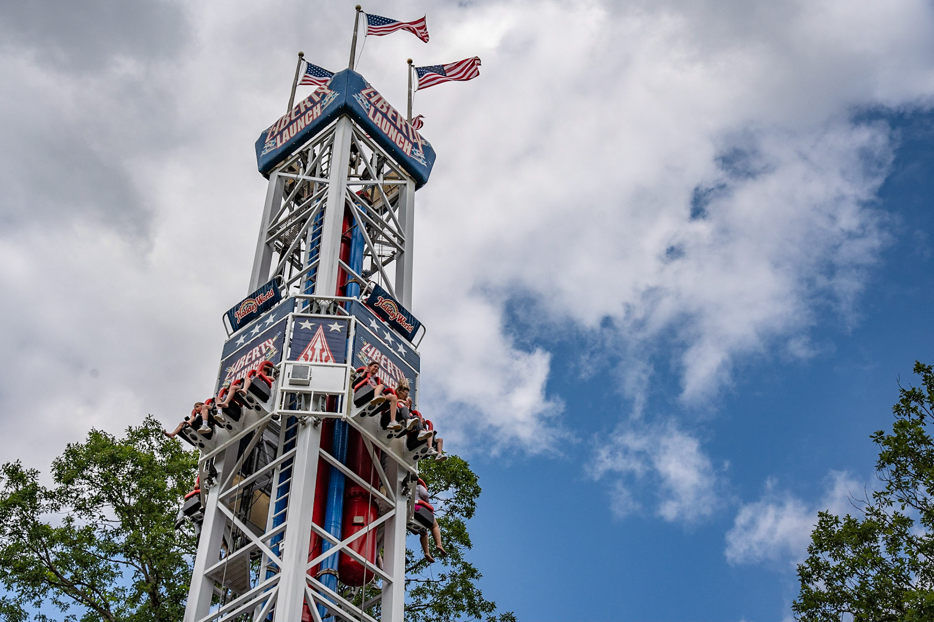 Photo by Jon Roost (www.jonroostphotos.com)