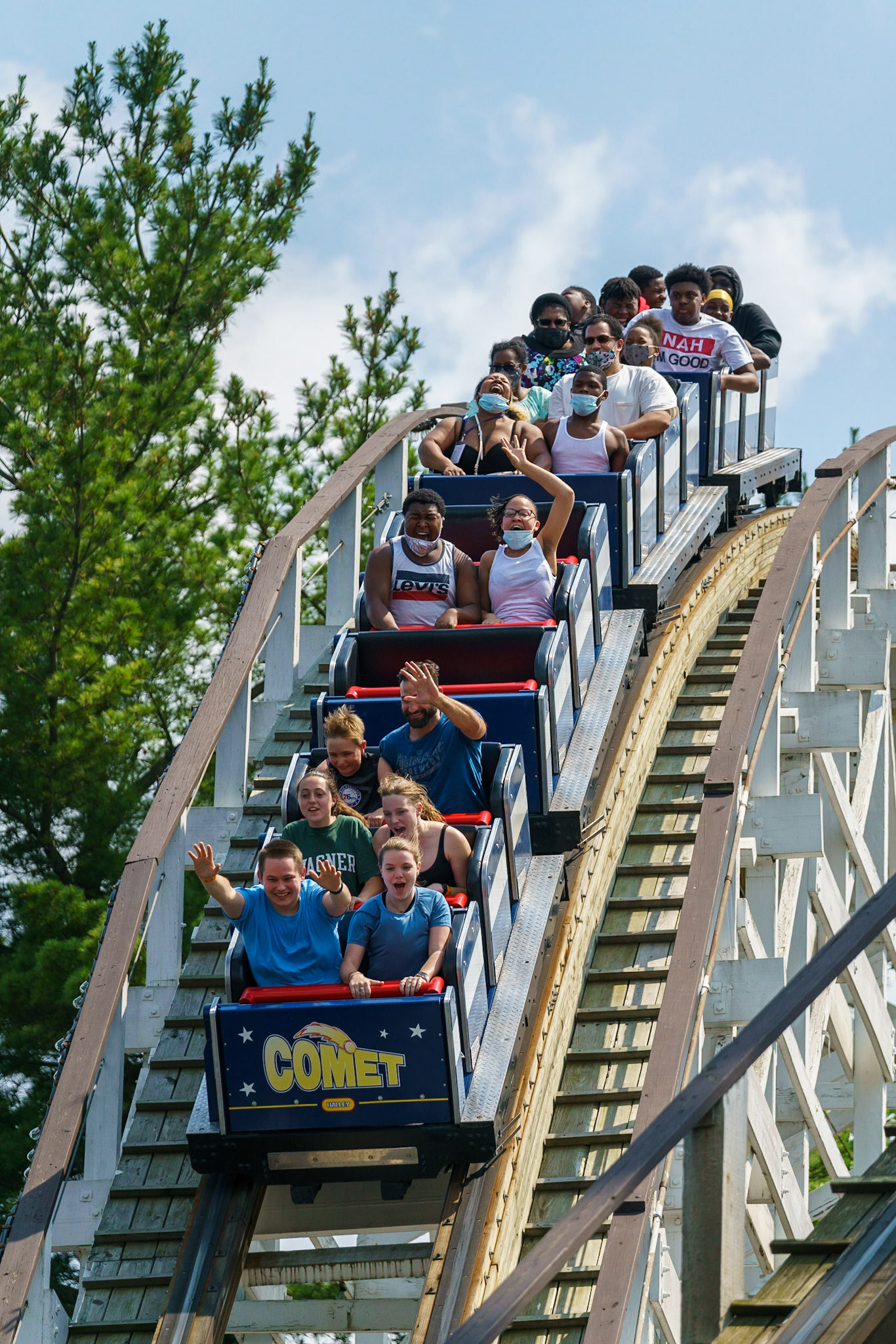 Photo by Jon Roost (www.jonroostphotos.com)