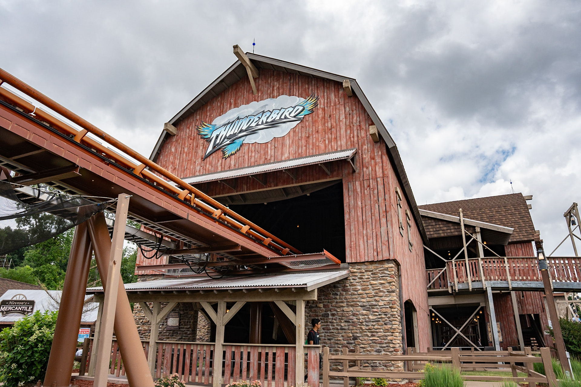 Photo by Jon Roost (www.jonroostphotos.com)