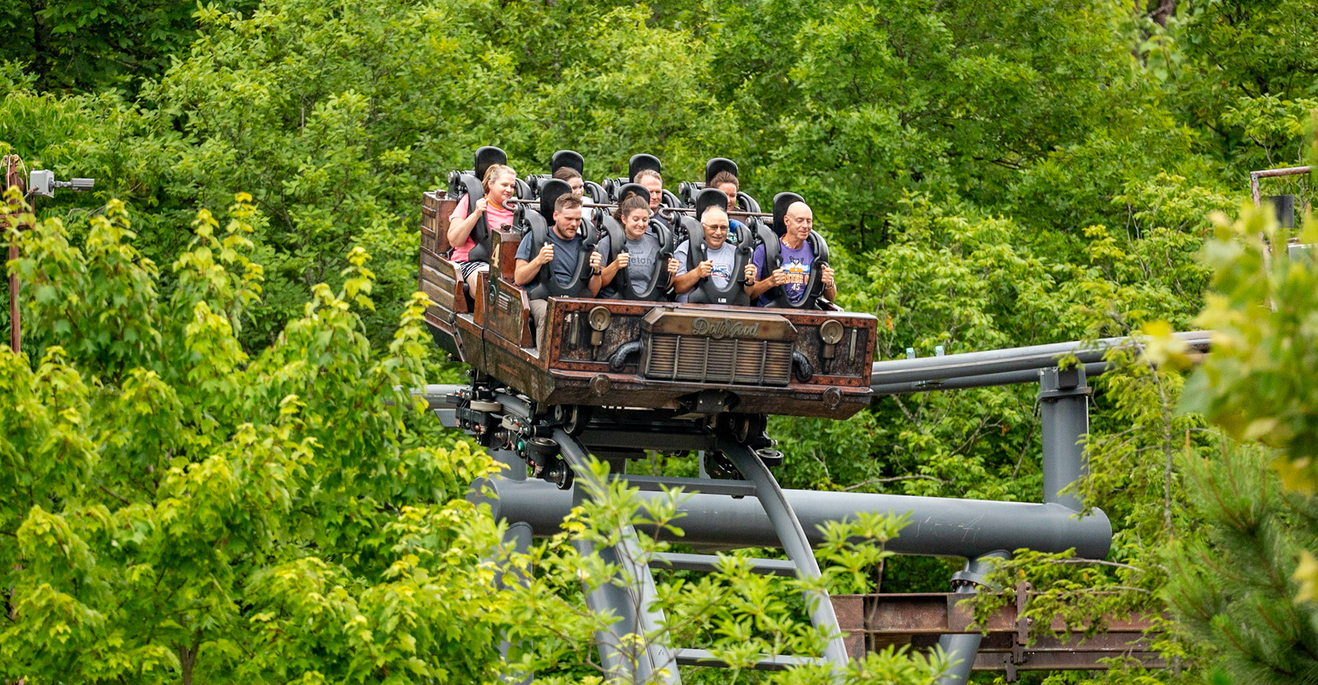 Photo by Jon Roost (www.jonroostphotos.com)