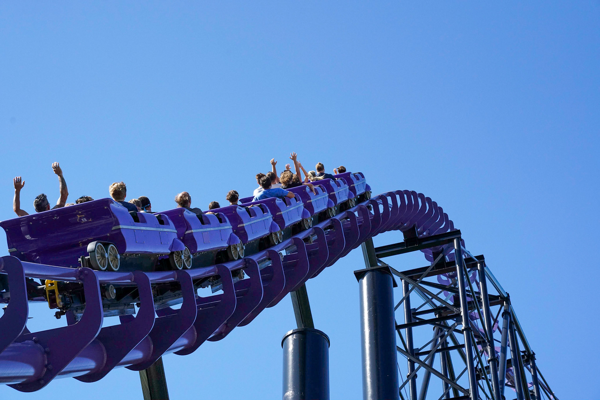 Photo by Jon Roost (www.jonroostphotos.com)