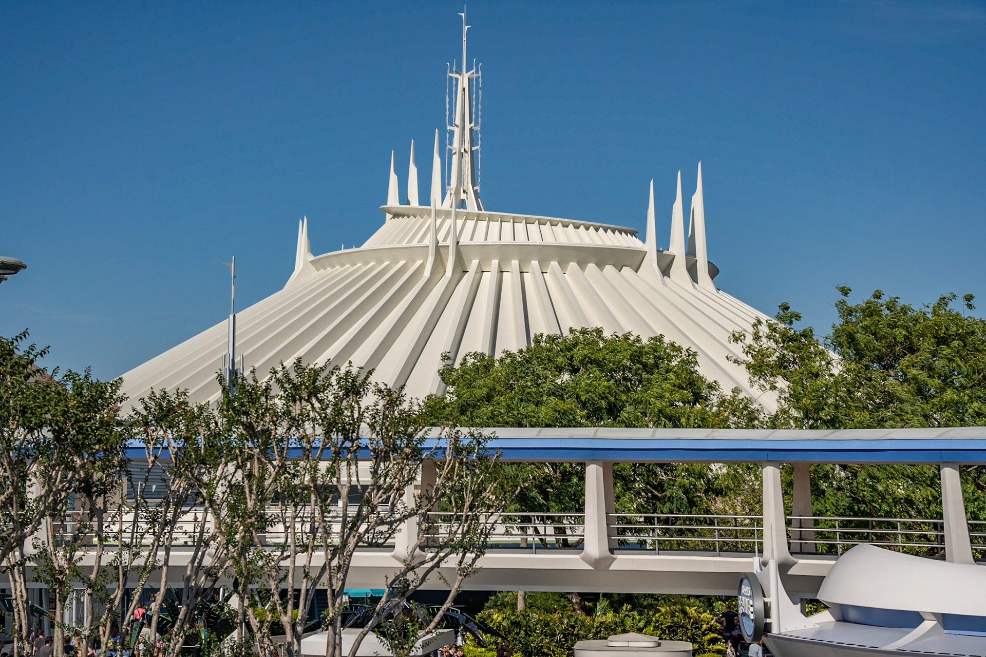 Photo by Jon Roost (www.jonroostphotos.com)