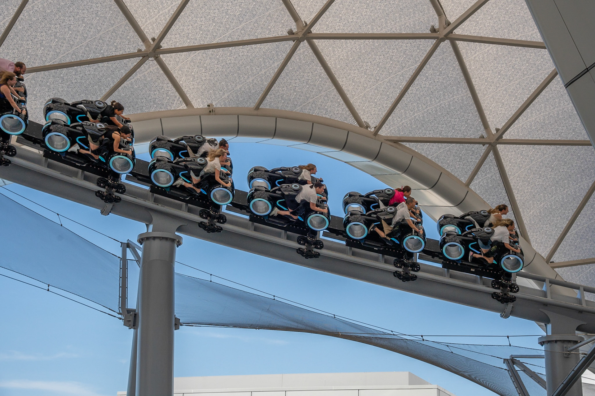 Photo by Jon Roost (www.jonroostphotos.com)