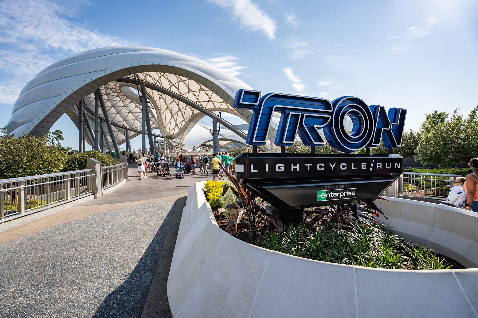 Photo by Jon Roost (www.jonroostphotos.com)