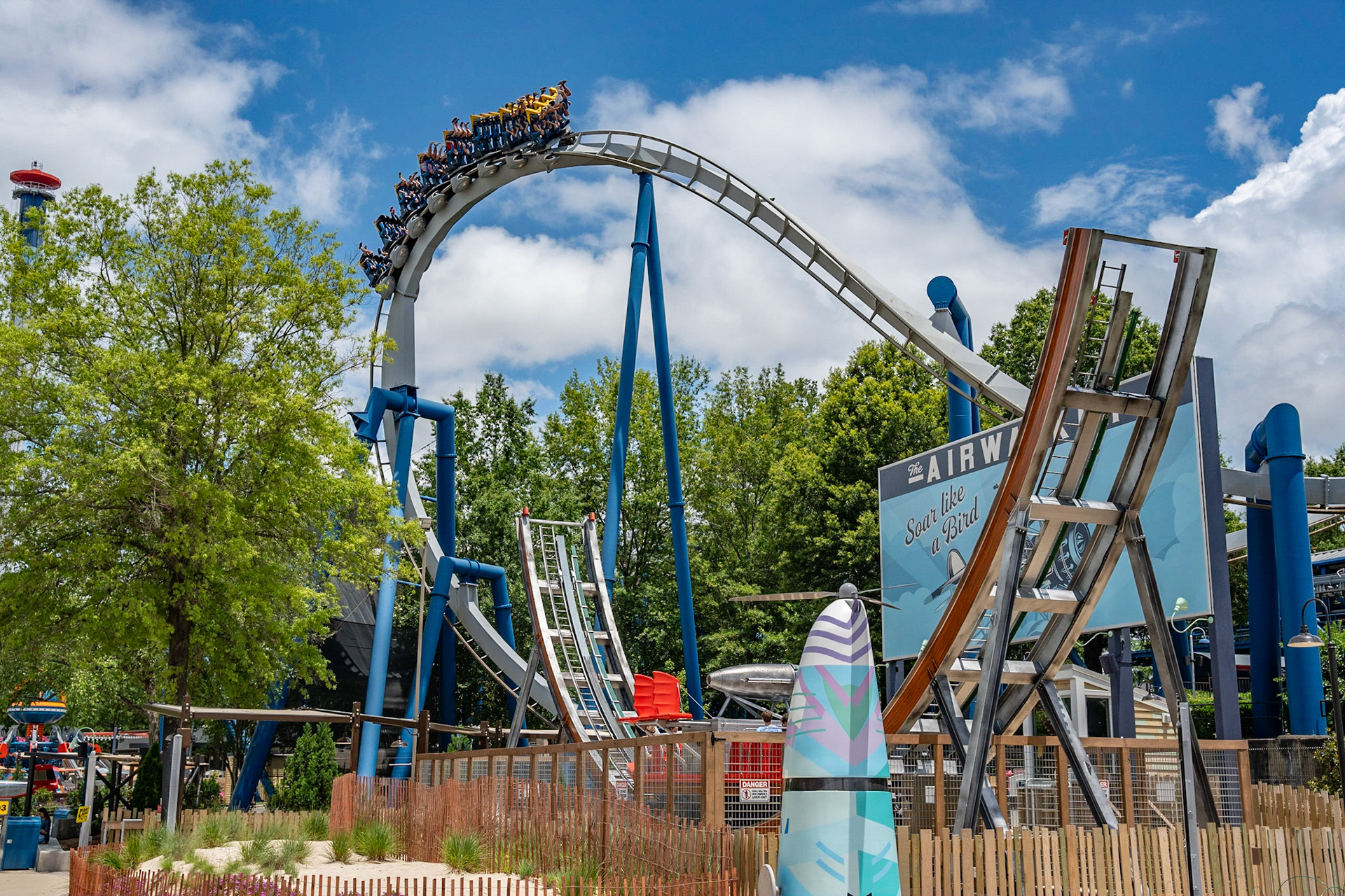 Photo by Jon Roost (www.jonroostphotos.com)