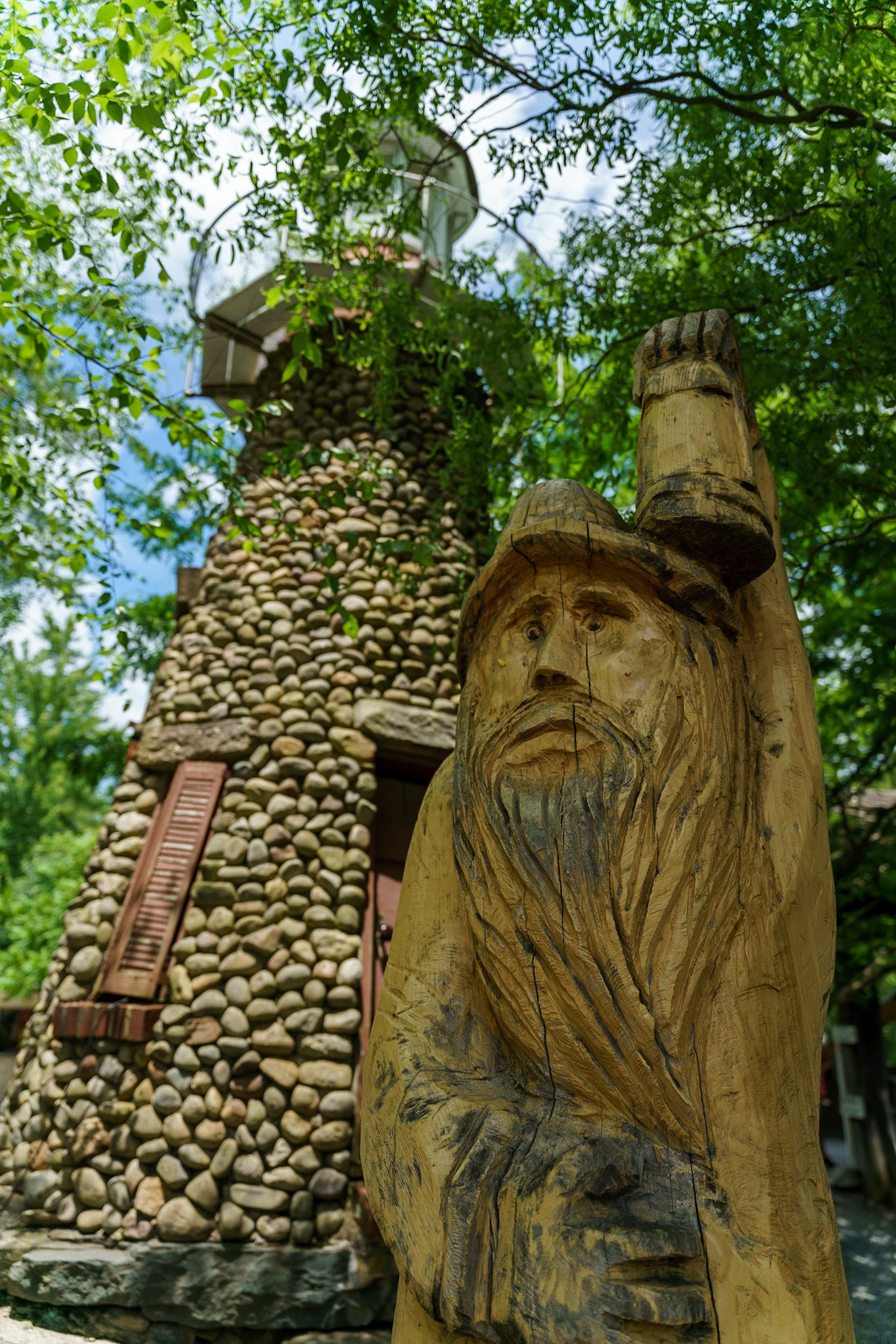 Photo by Jon Roost (www.jonroostphotos.com)