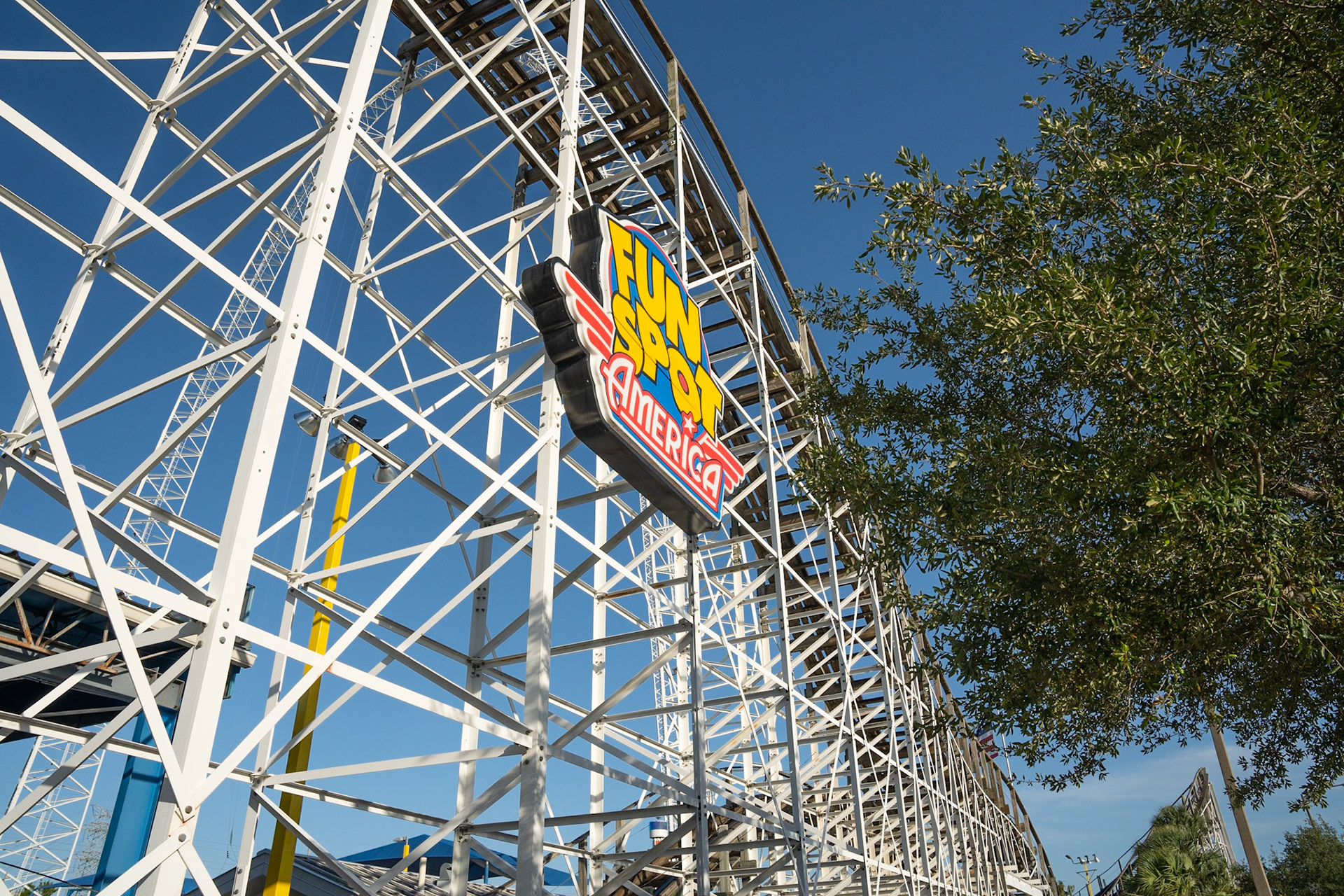 Photo by Jon Roost (www.jonroostphotos.com)