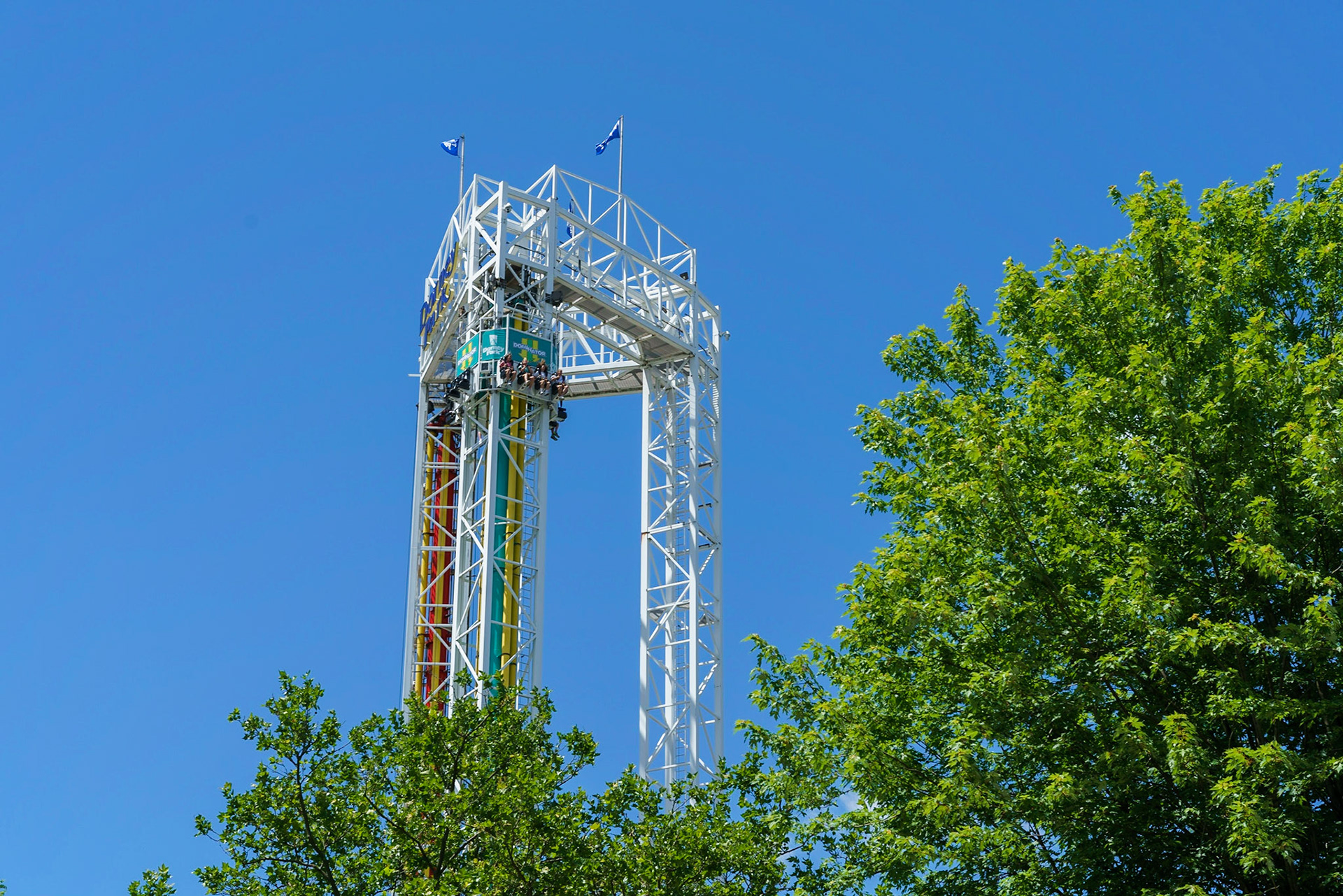 Photo by Jon Roost (www.jonroostphotos.com)