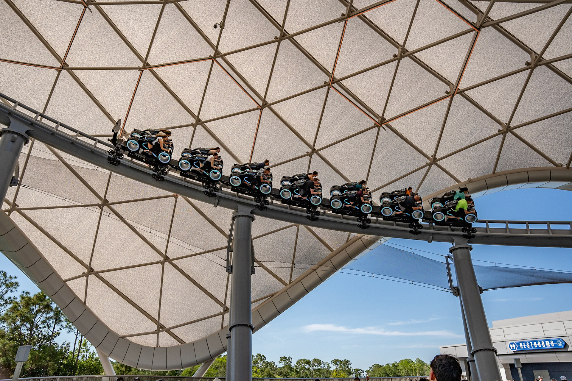 Photo by Jon Roost (www.jonroostphotos.com)