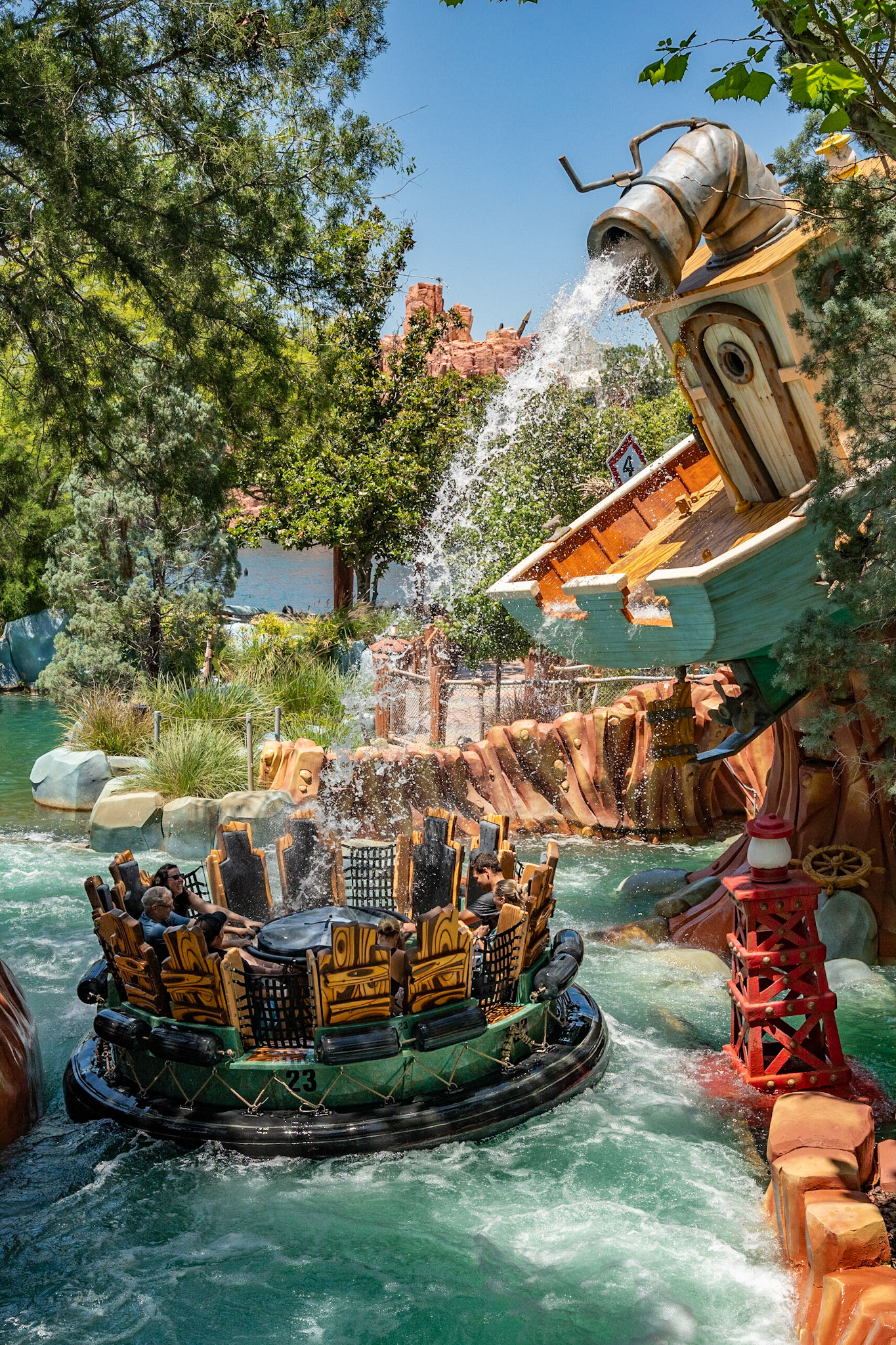 Photo by Jon Roost (www.jonroostphotos.com)