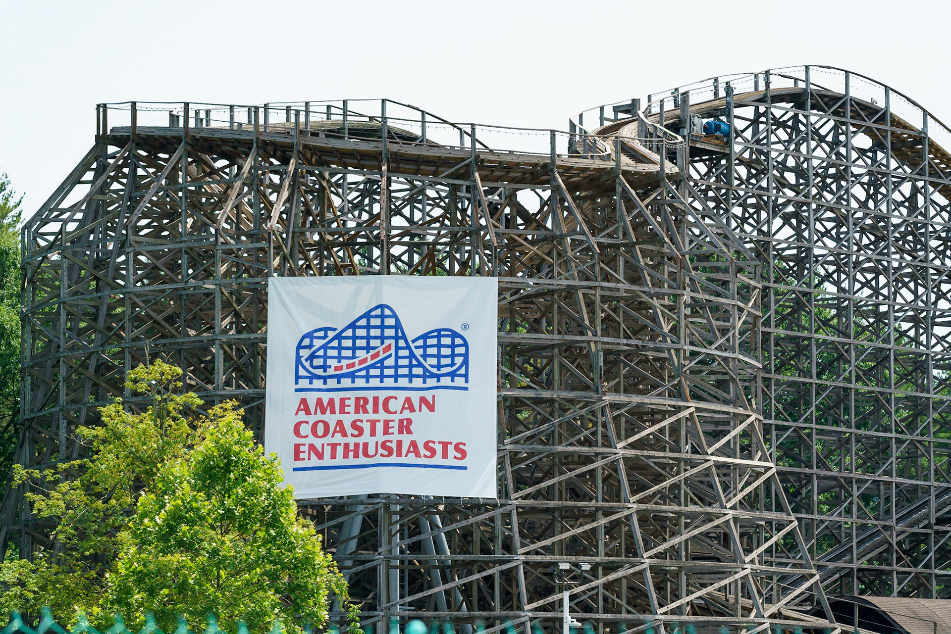 Photo by Jon Roost (www.jonroostphotos.com)