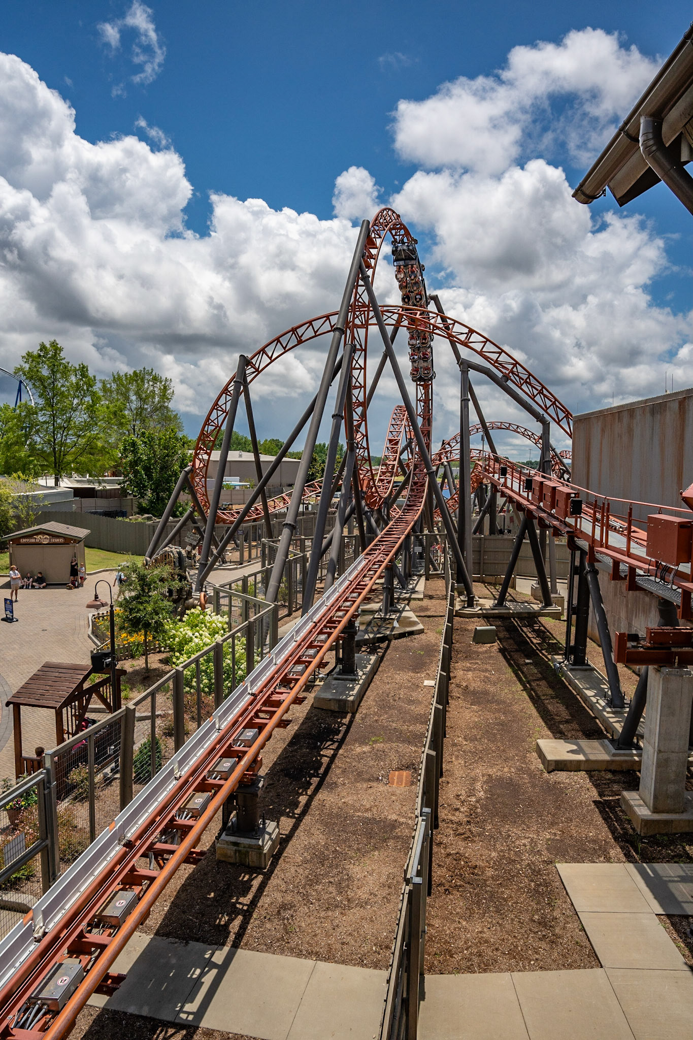 Photo by Jon Roost (www.jonroostphotos.com)