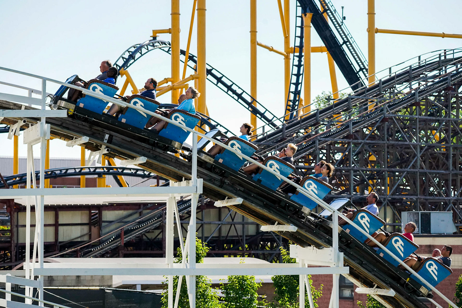 Photo by Jon Roost (www.jonroostphotos.com)