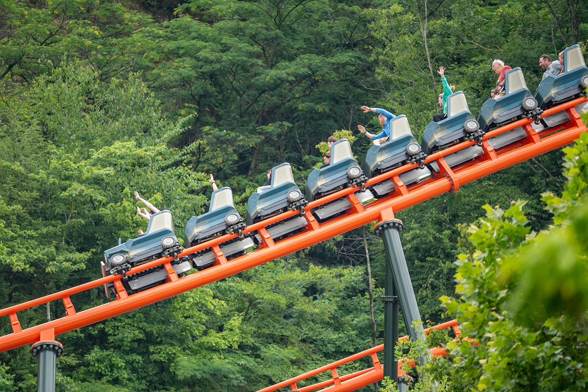 Photo by Jon Roost (www.jonroostphotos.com)