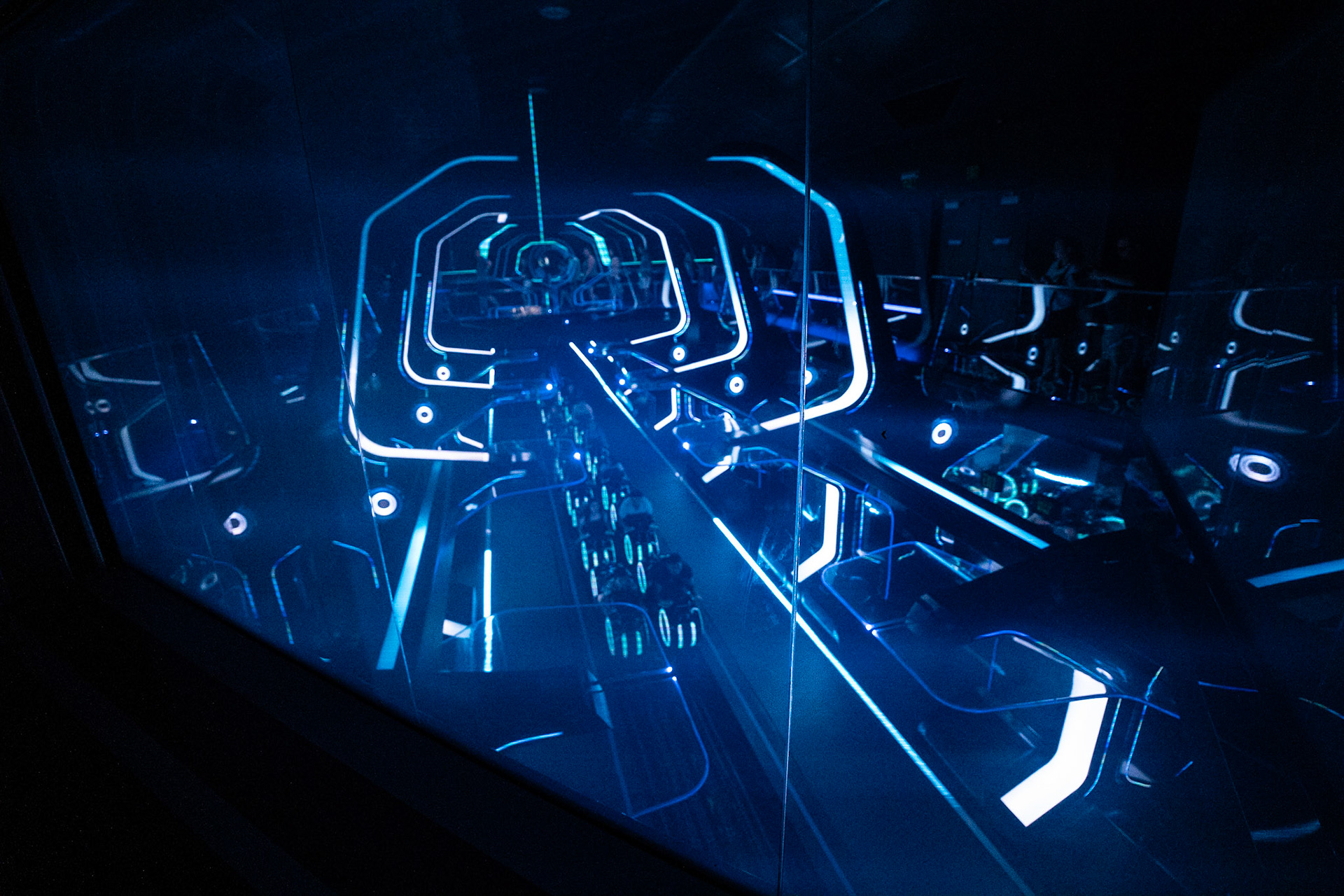 Photo by Jon Roost (www.jonroostphotos.com)