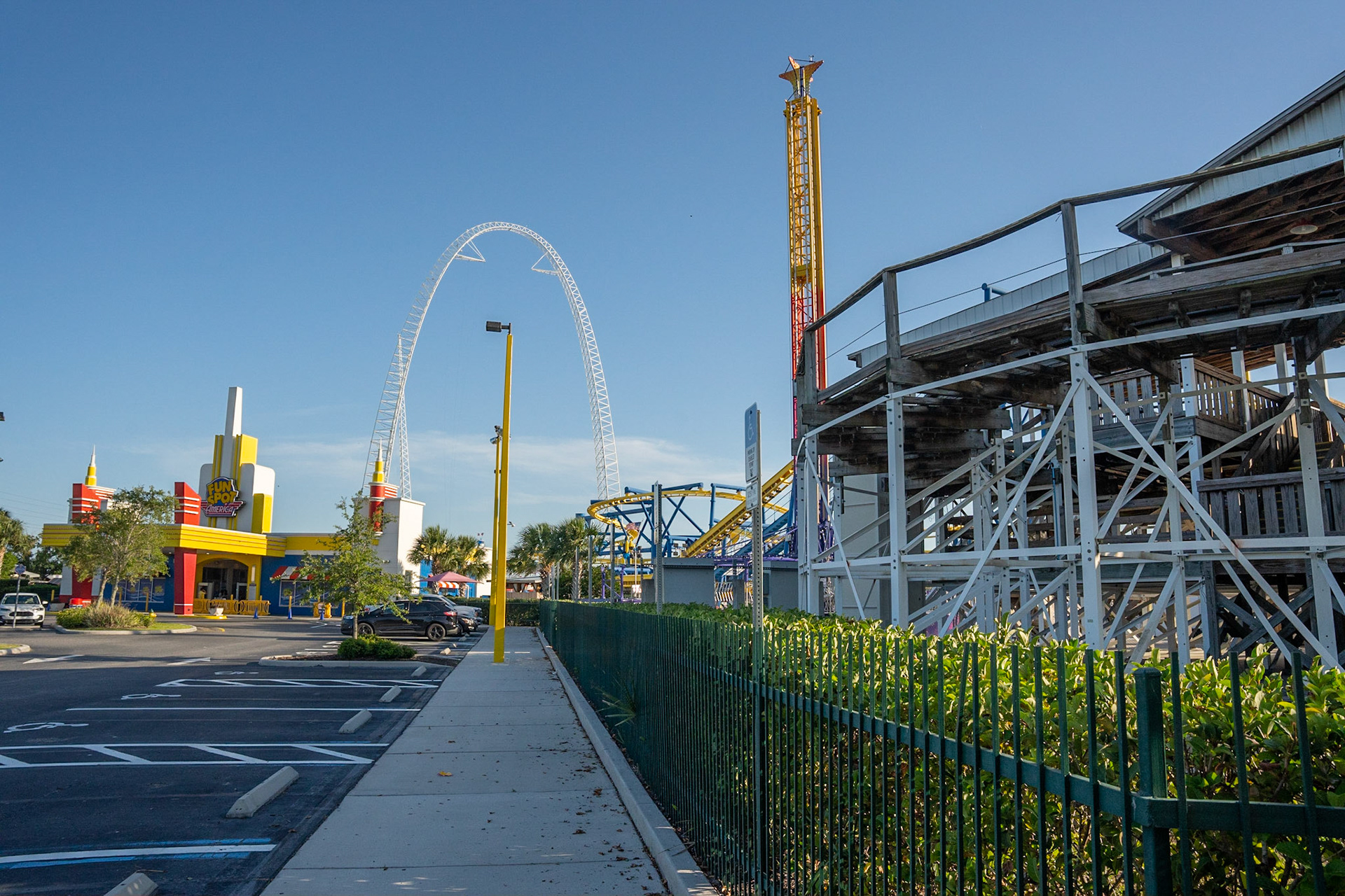 Photo by Jon Roost (www.jonroostphotos.com)