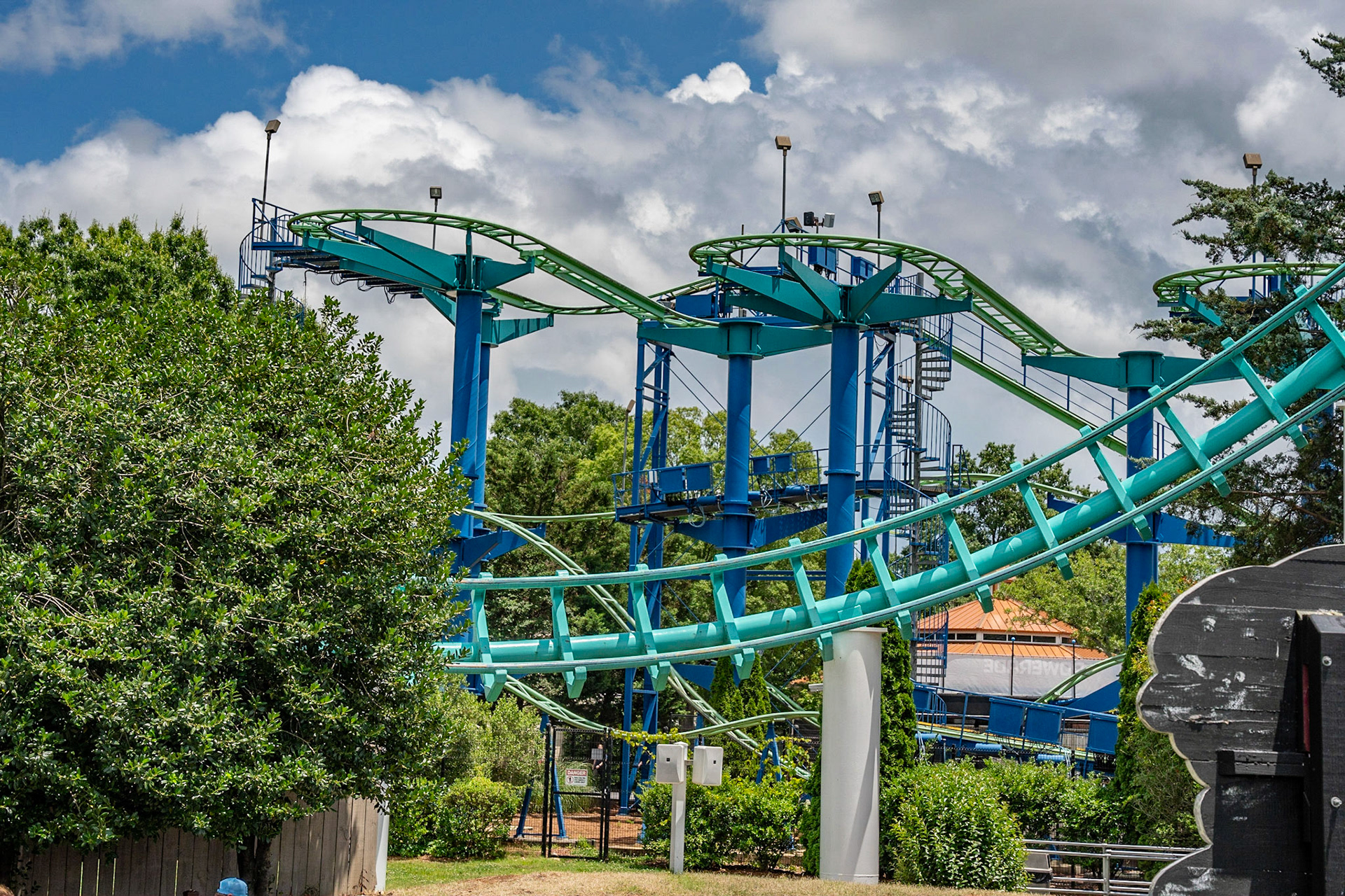 Photo by Jon Roost (www.jonroostphotos.com)