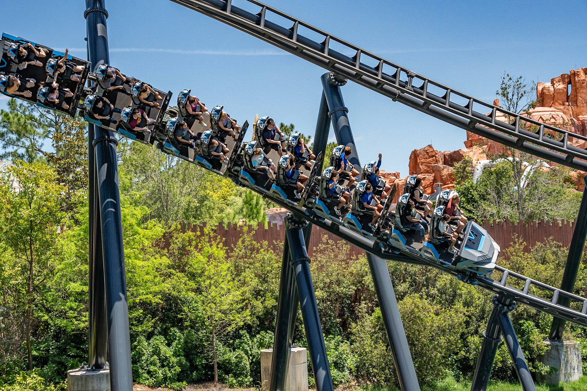 Photo by Jon Roost (www.jonroostphotos.com)