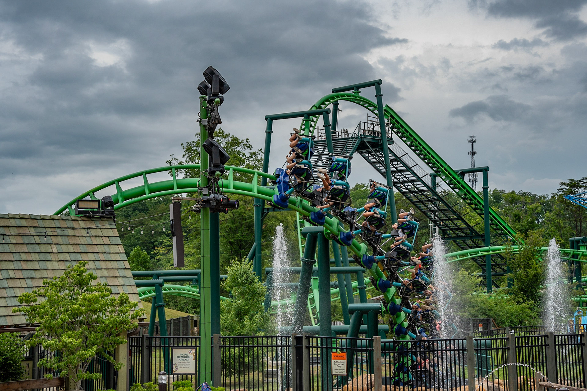 Photo by Jon Roost (www.jonroostphotos.com)