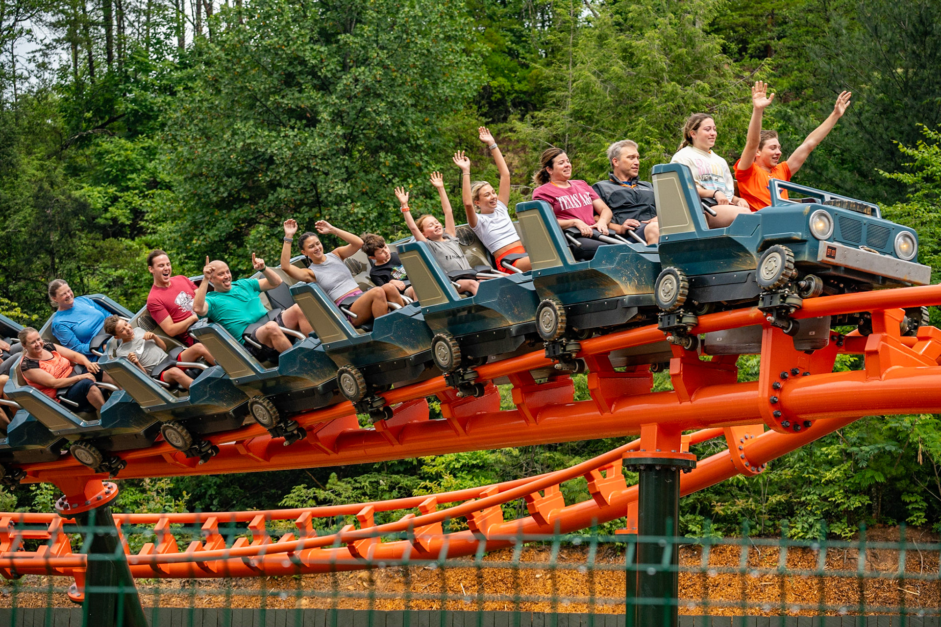 Photo by Jon Roost (www.jonroostphotos.com)