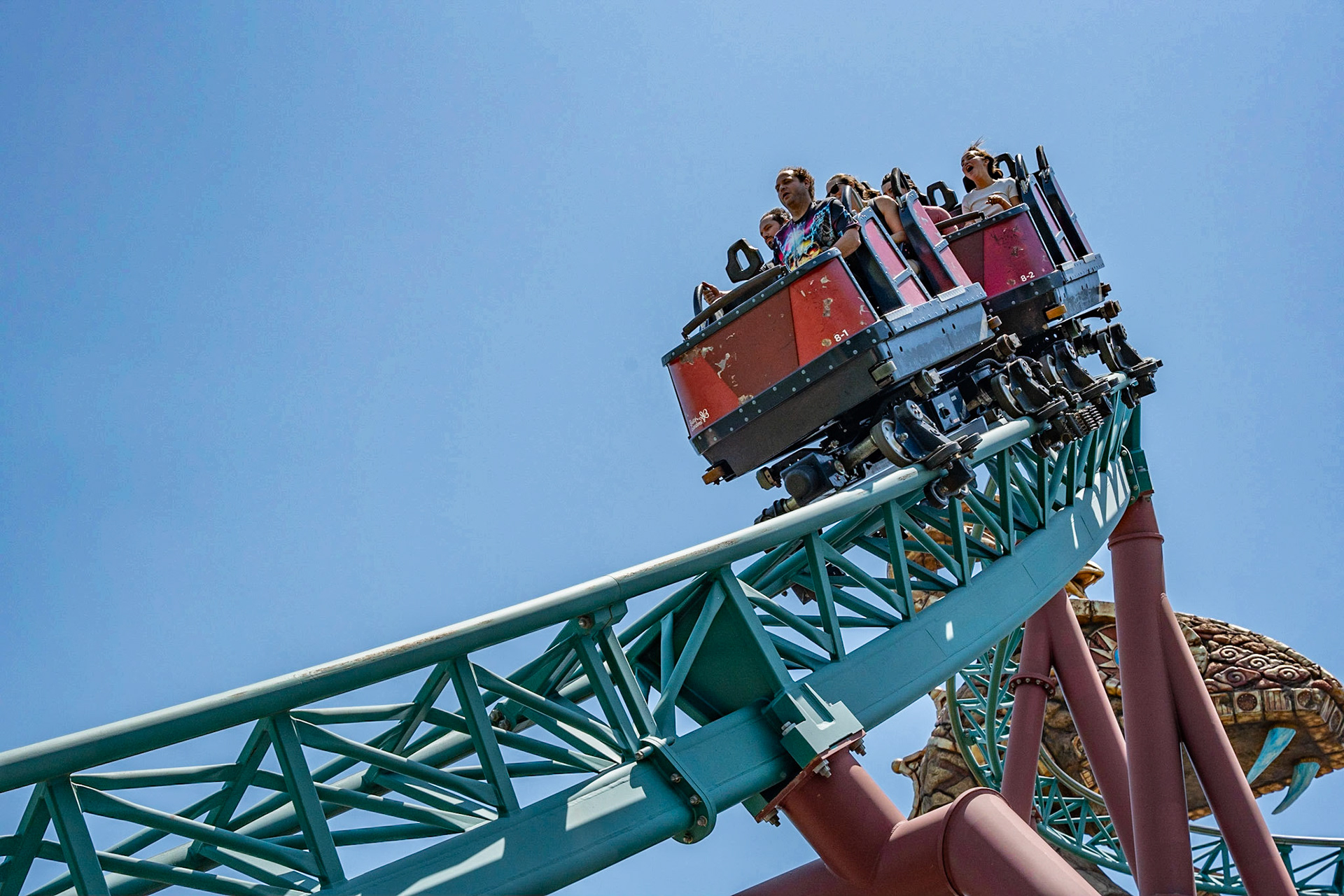 Photo by Jon Roost (www.jonroostphotos.com)