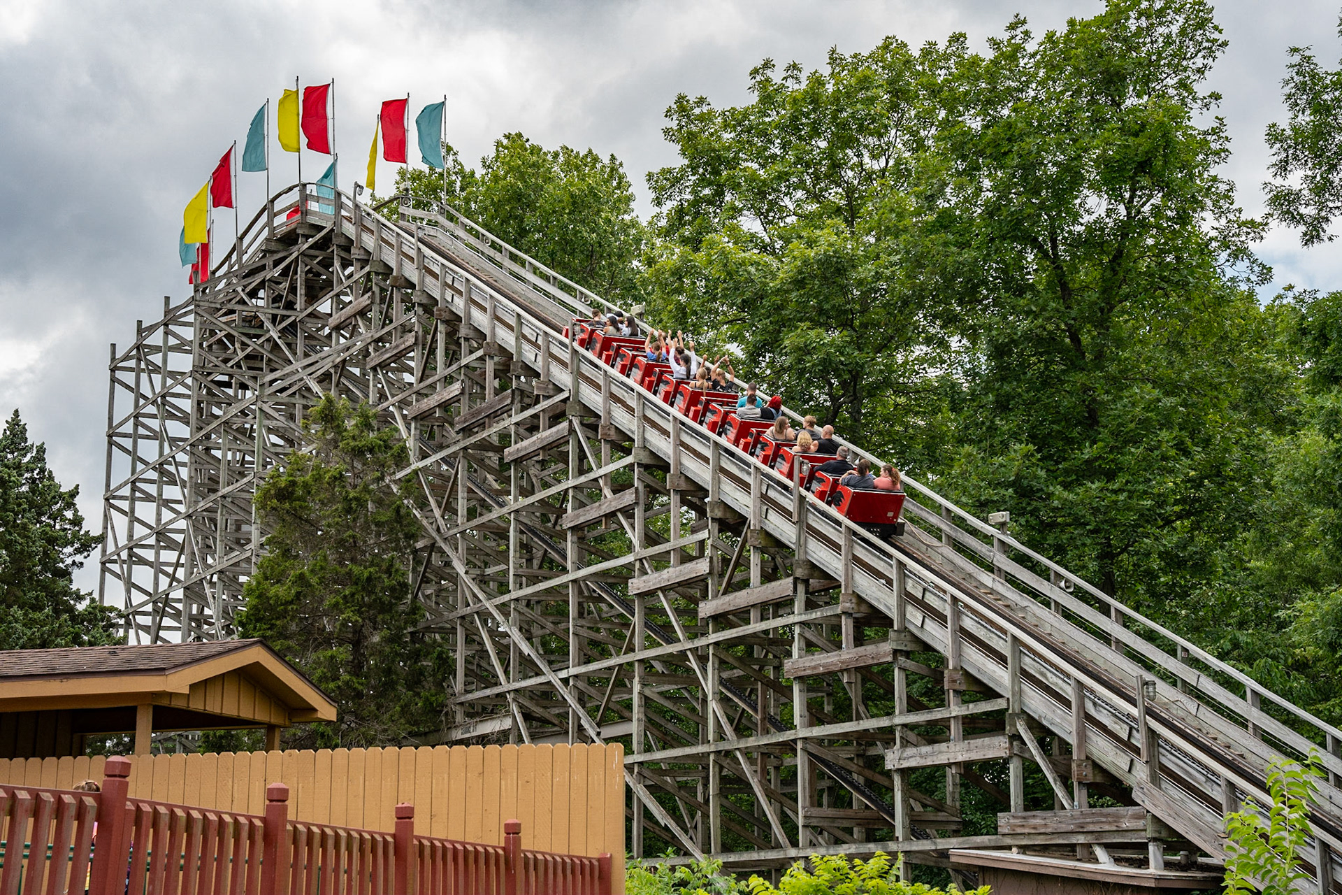 Photo by Jon Roost (www.jonroostphotos.com)